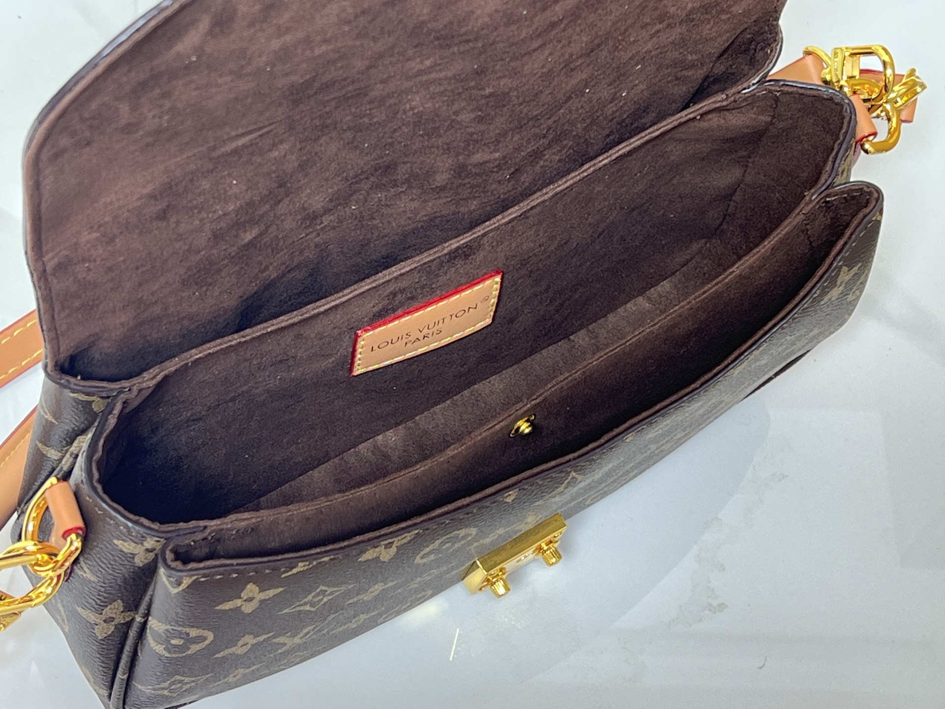 Cheap Louis Vuitton Handbags in 227000, $50 USD- [IB227000] - Replica Louis Vuitton Handbags