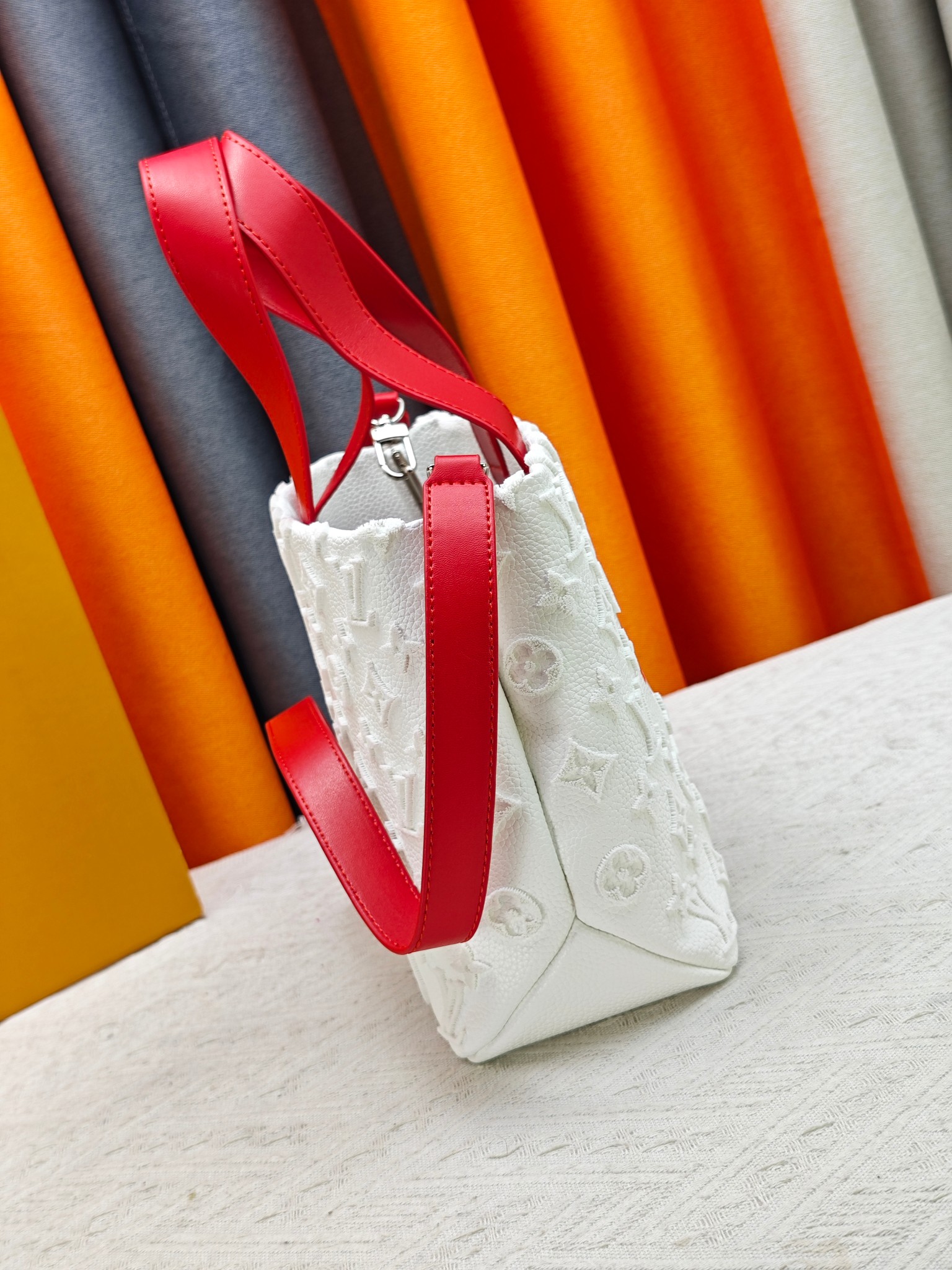 Cheap Louis Vuitton AAA Quality Handbags in 227030, $105 USD- [IB227030] - Replica Louis Vuitton AAA Quality Handbags