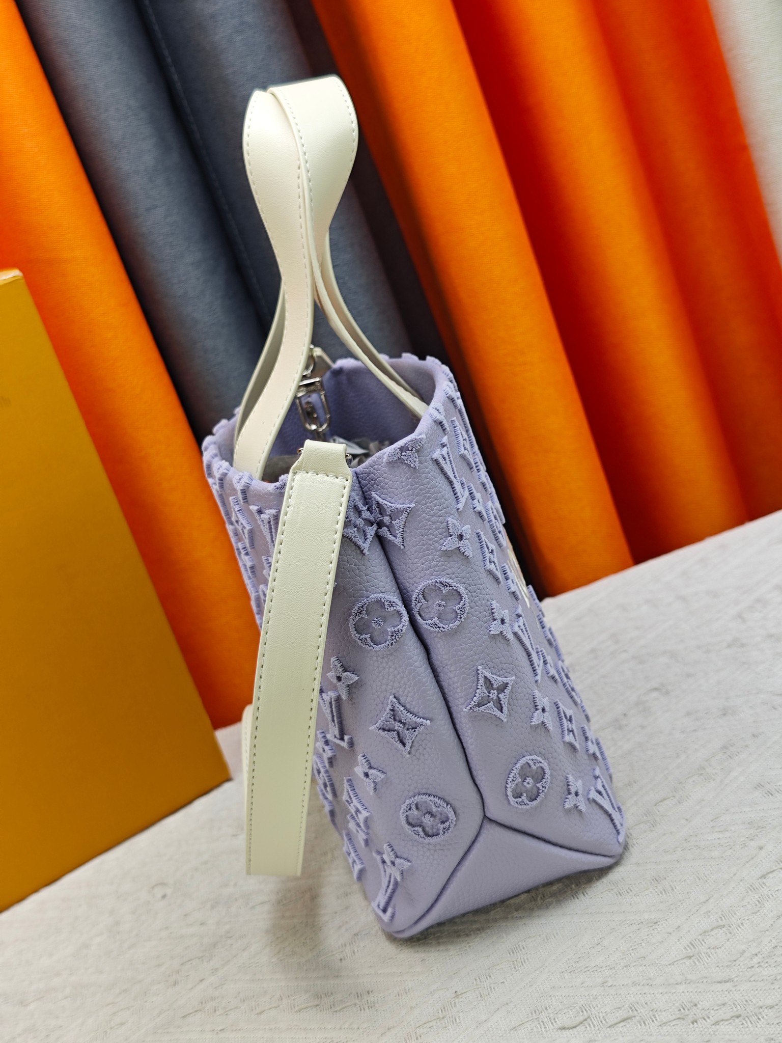Cheap Louis Vuitton AAA Quality Handbags in 227035, $105 USD- [IB227035] - Replica Louis Vuitton AAA Quality Handbags