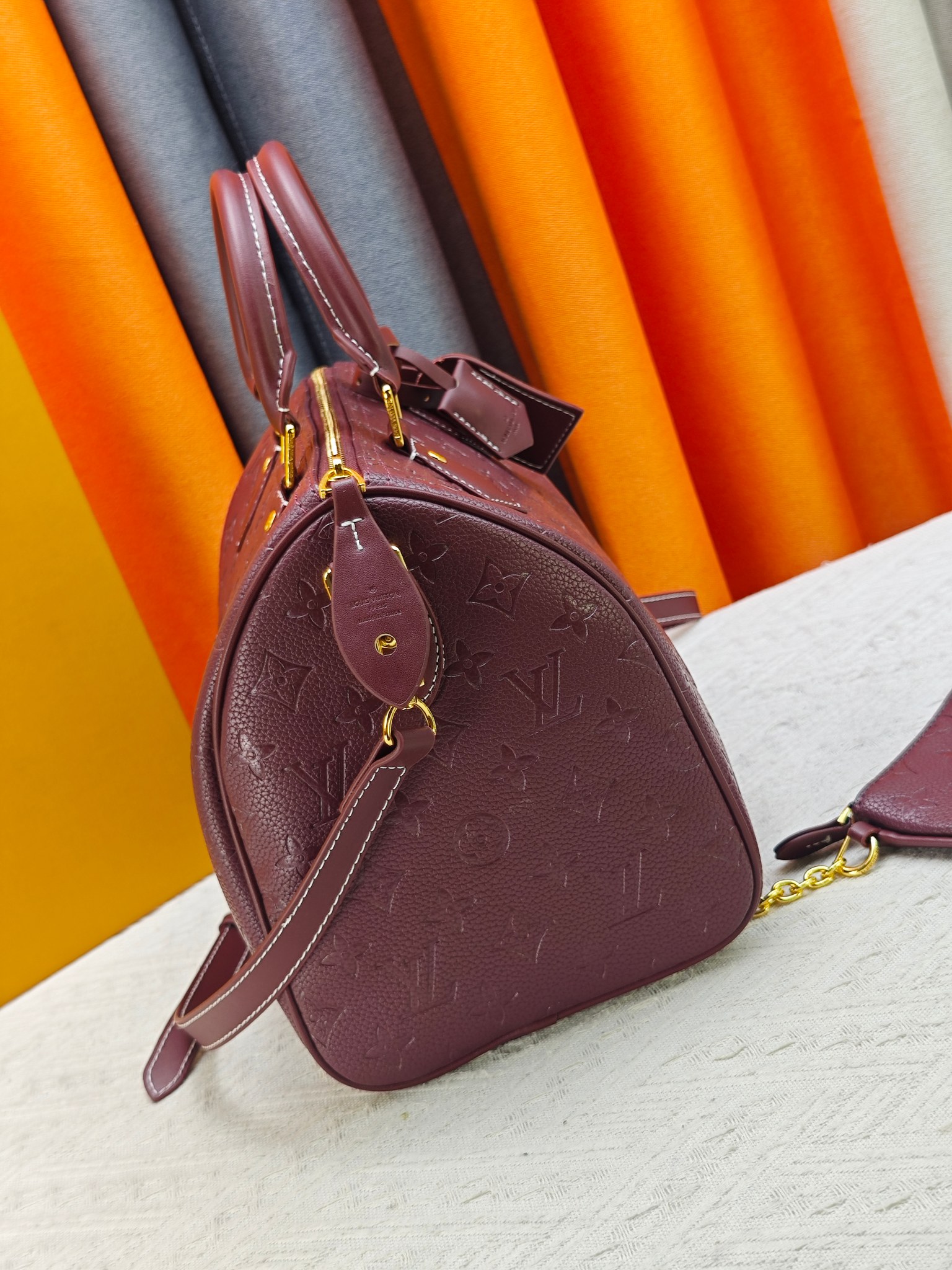 Cheap Louis Vuitton AAA Quality Handbags in 227038, $110 USD- [IB227038] - Replica Louis Vuitton AAA Quality Handbags