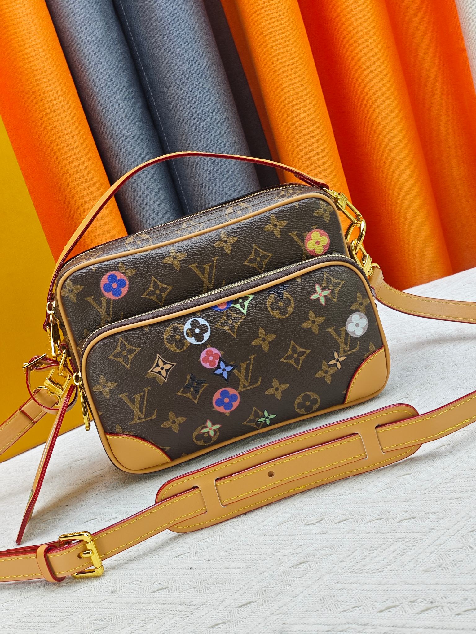 Cheap Louis Vuitton AAA Quality Handbags in 227044, $85 USD- [IB227044] - Replica Louis Vuitton AAA Quality Handbags