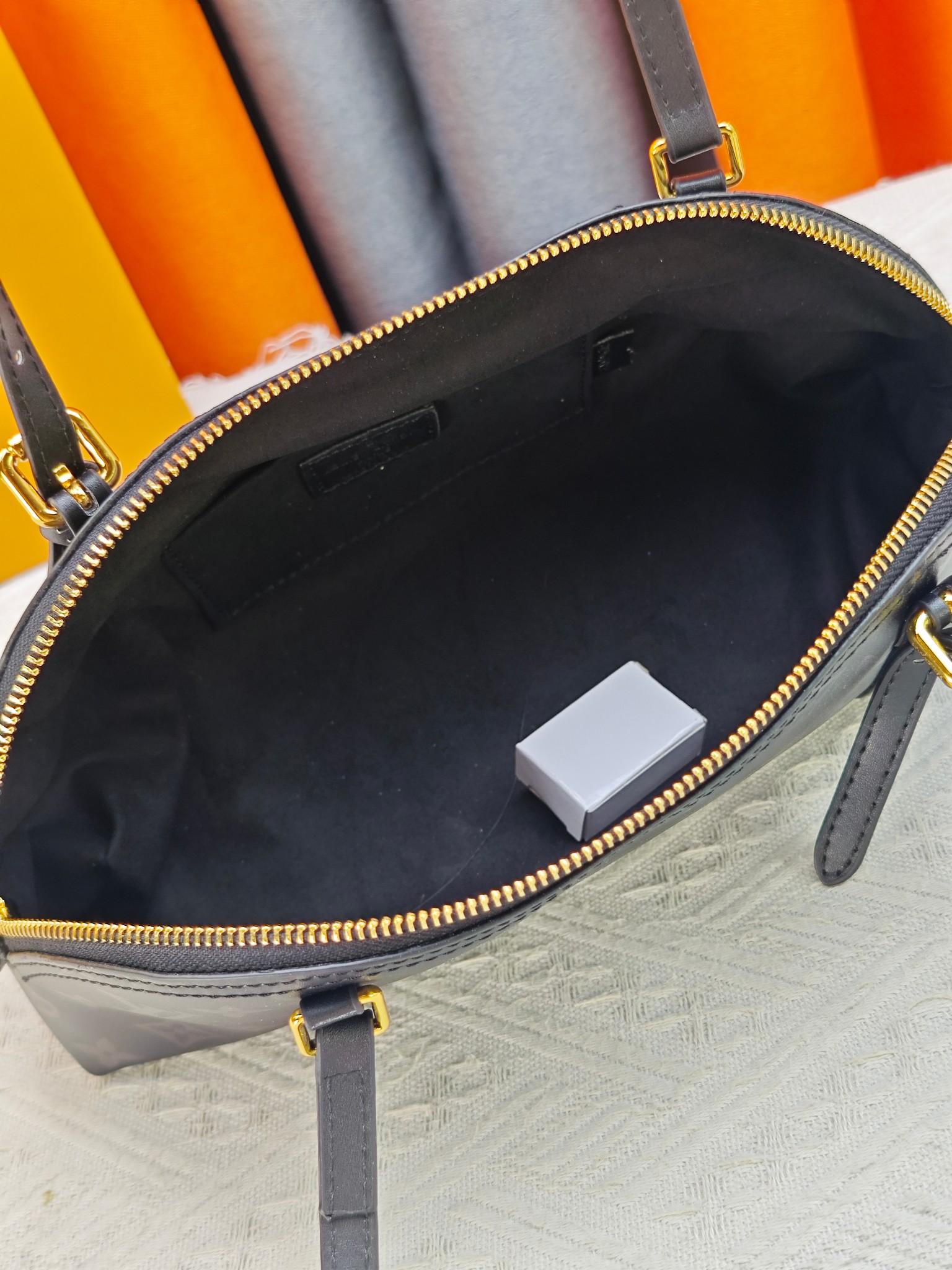 Cheap Louis Vuitton AAA Quality Handbags in 227045, $85 USD- [IB227045] - Replica Louis Vuitton AAA Quality Handbags