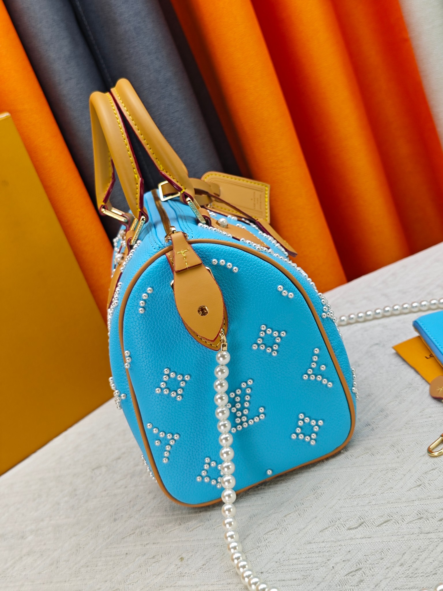 Cheap Louis Vuitton AAA Quality Handbags in 227048, $105 USD- [IB227048] - Replica Louis Vuitton AAA Quality Handbags