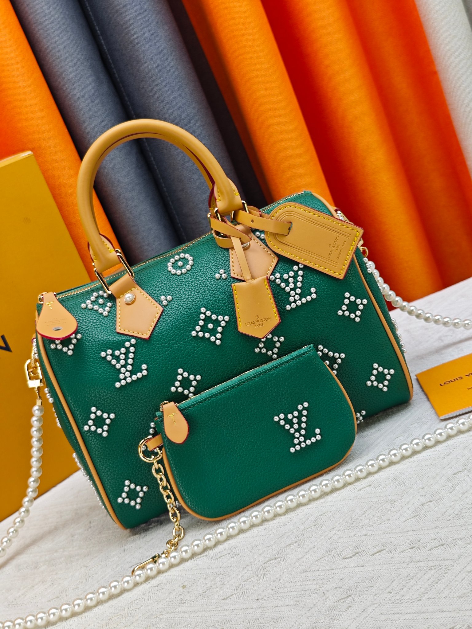 Cheap Louis Vuitton AAA Quality Handbags in 227049, $105 USD- [IB227049] - Replica Louis Vuitton AAA Quality Handbags