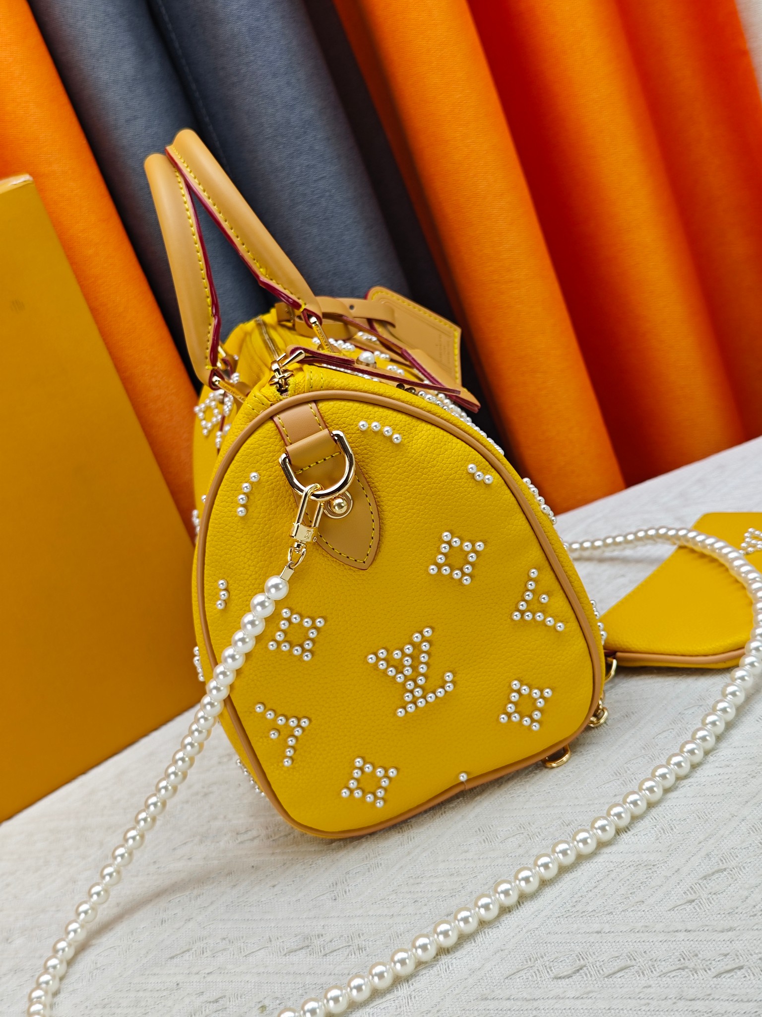 Cheap Louis Vuitton AAA Quality Handbags in 227052, $105 USD- [IB227052] - Replica Louis Vuitton AAA Quality Handbags
