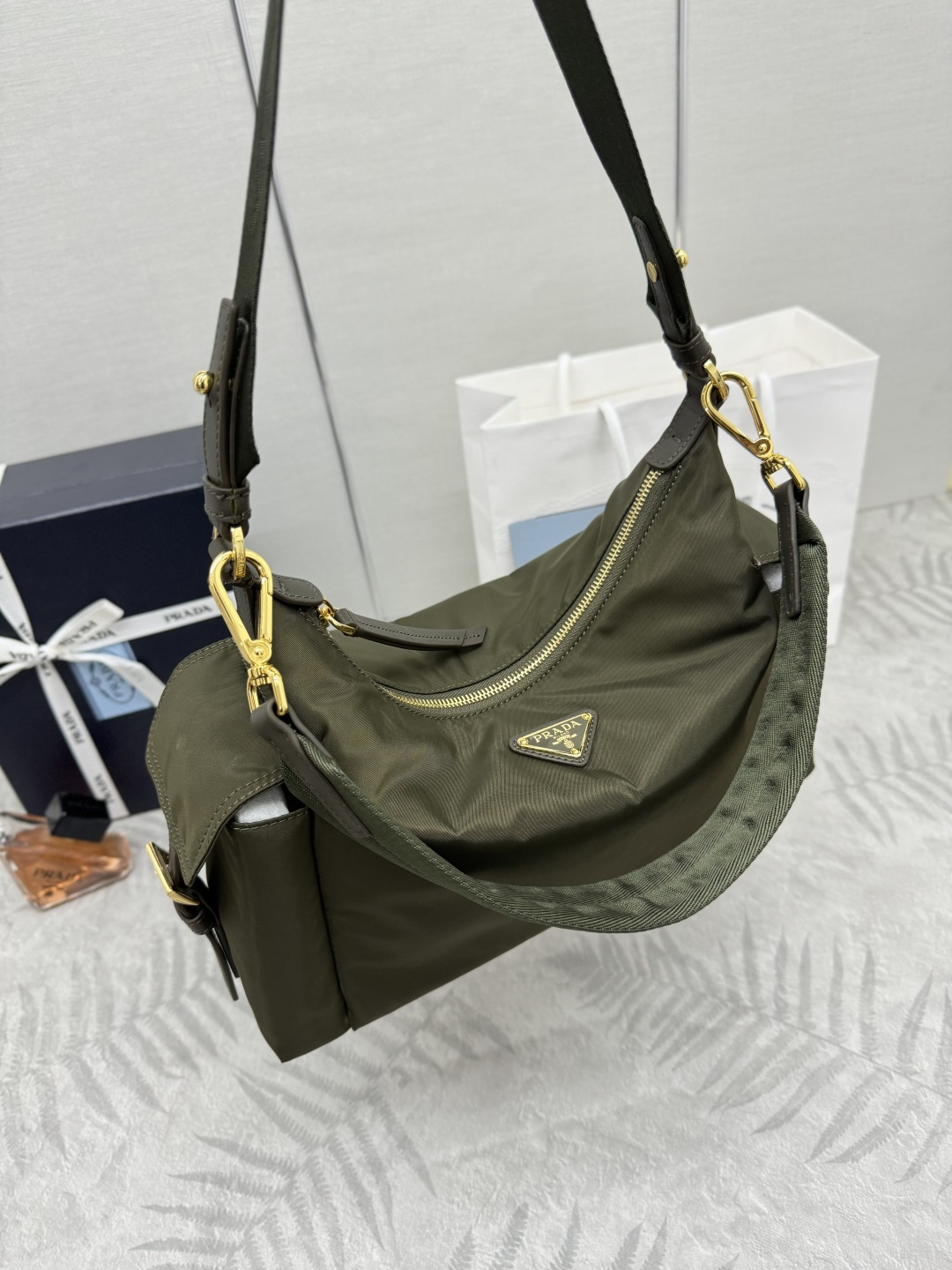 Cheap Proda Bags For Men in 227062, $140 USD- [IB227062] - Replica Proda Bags For Men