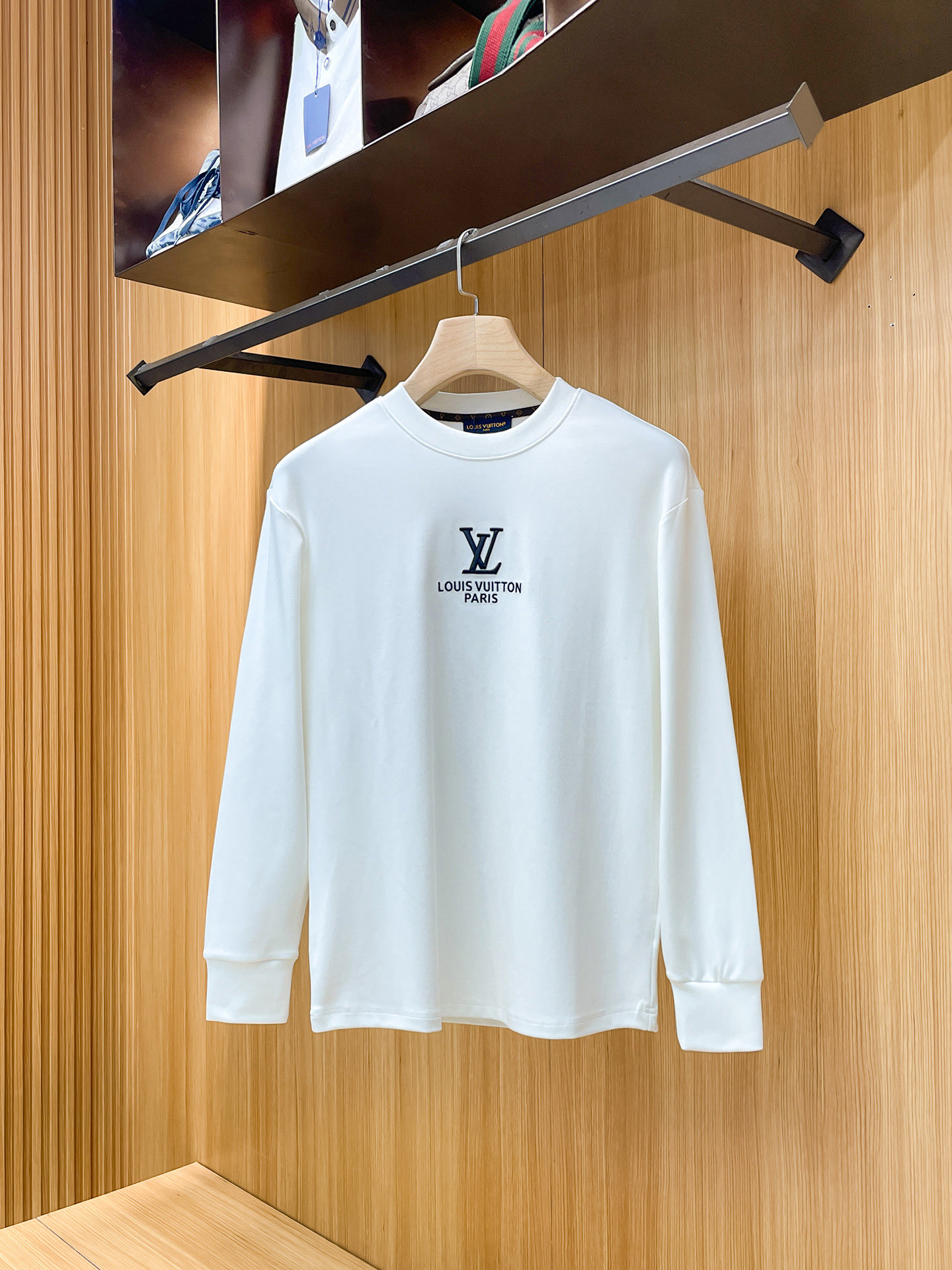 Cheap Louis Vuitton Long-Sleeved T-shirts for Men in 227367, $75 USD- [IB227367] - Replica Louis Vuitton Long-Sleeved T-shirts for Men