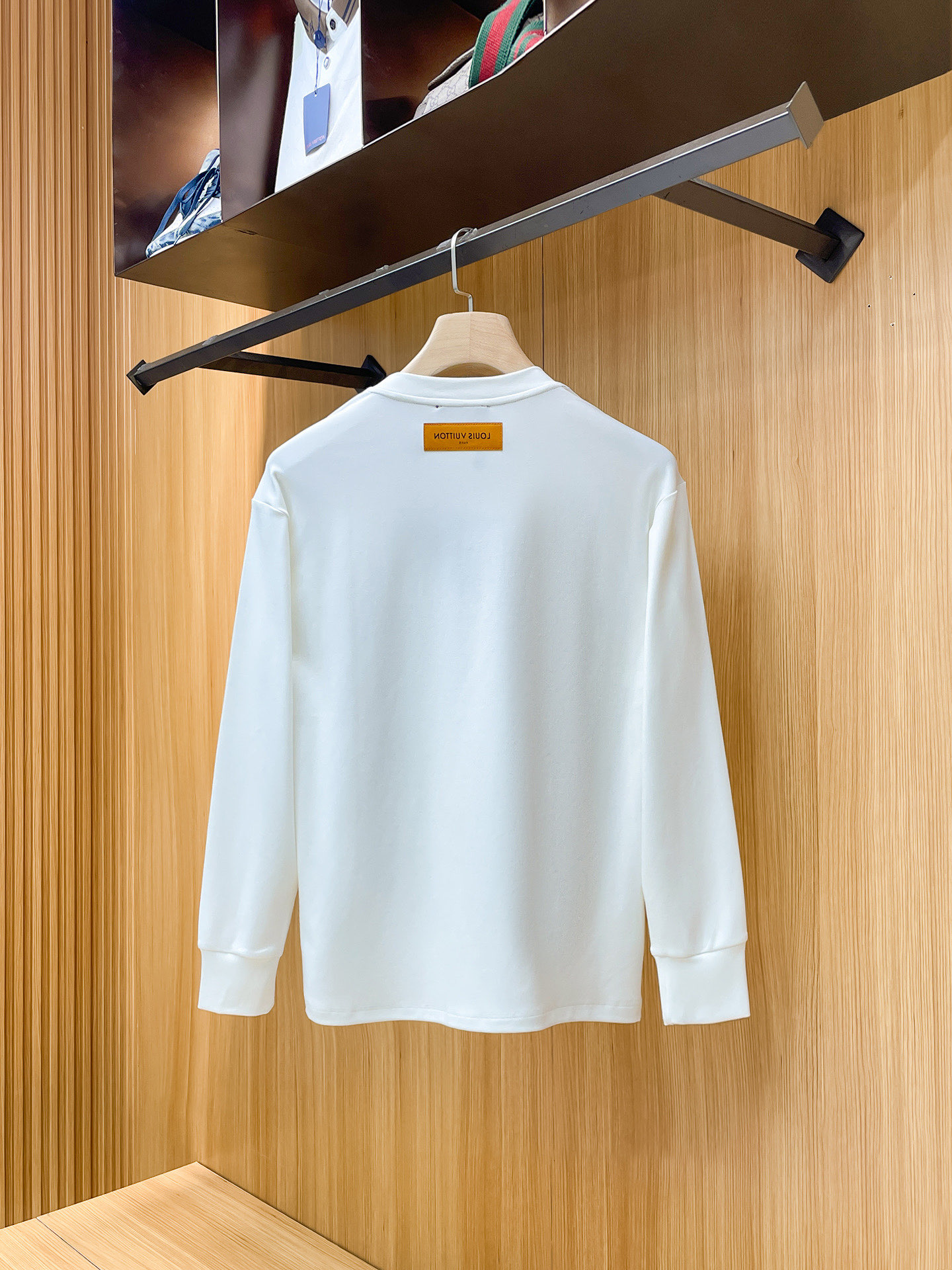 Cheap Louis Vuitton Long-Sleeved T-shirts for Men in 227367, $75 USD- [IB227367] - Replica Louis Vuitton Long-Sleeved T-shirts for Men