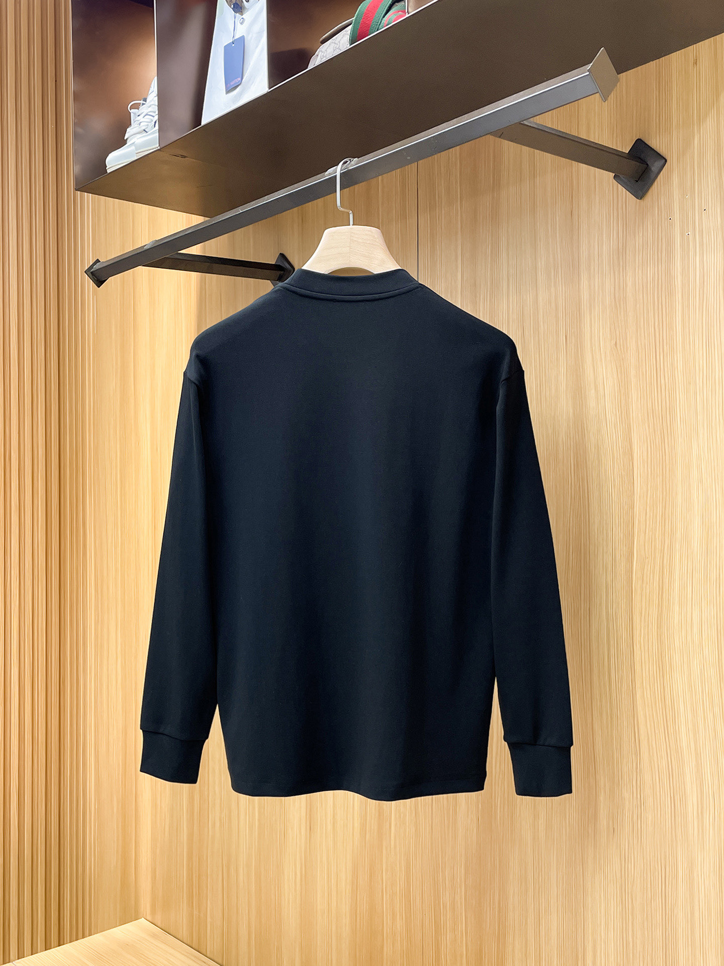 Cheap Gucci Long-Sleeved T-shirts for Men in 227370, $75 USD- [IB227370] - Replica Gucci Long-Sleeved T-shirts for Men