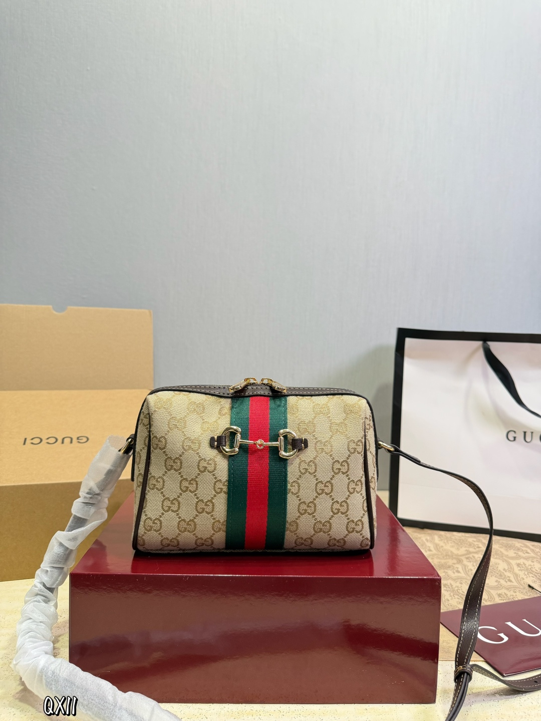 Cheap Gucci AAA Quality Handbags in 227481, $70 USD- [IB227481] - Replica Gucci AAA Quality Handbags