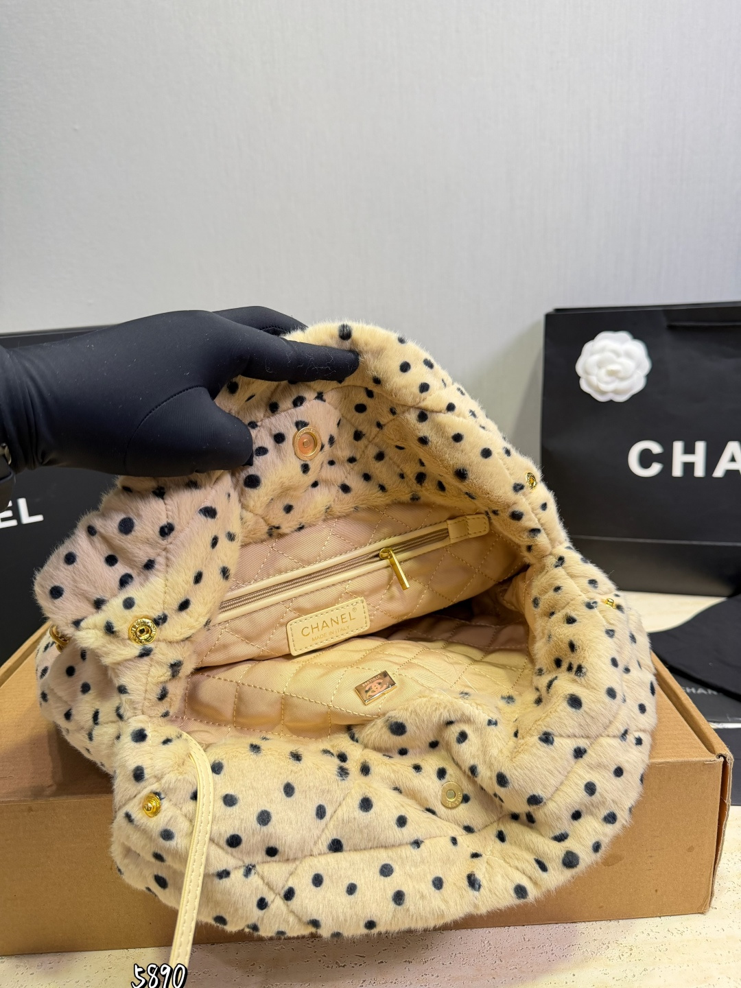Cheap Chanel AAA quality Handbags in 227493, $85 USD- [IB227493] - Replica Chanel AAA quality Handbags