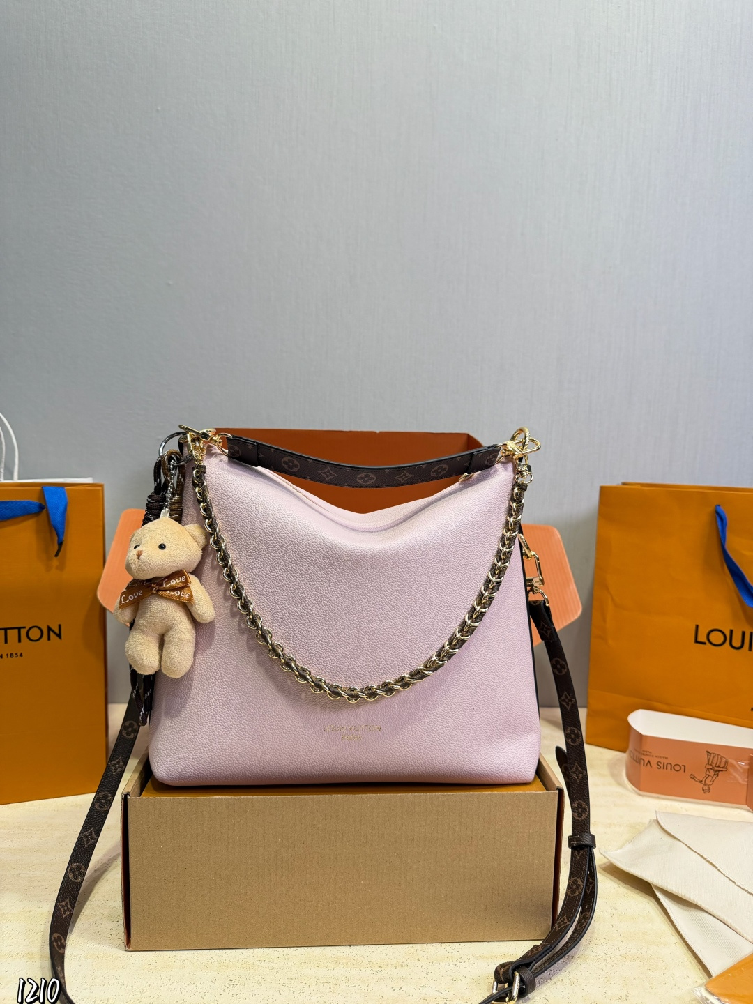 Cheap Louis Vuitton AAA Quality Handbags in 227503, $75 USD- [IB227503] - Replica Louis Vuitton AAA Quality Handbags