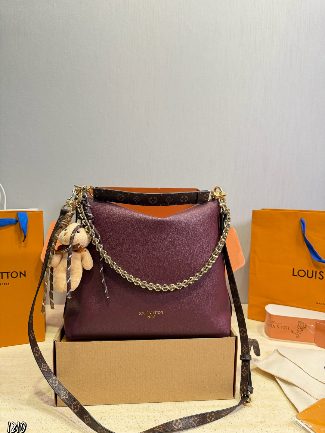 Cheap Louis Vuitton AAA Quality Handbags in 227505, $75 USD- [IB227505] - Replica Louis Vuitton AAA Quality Handbags