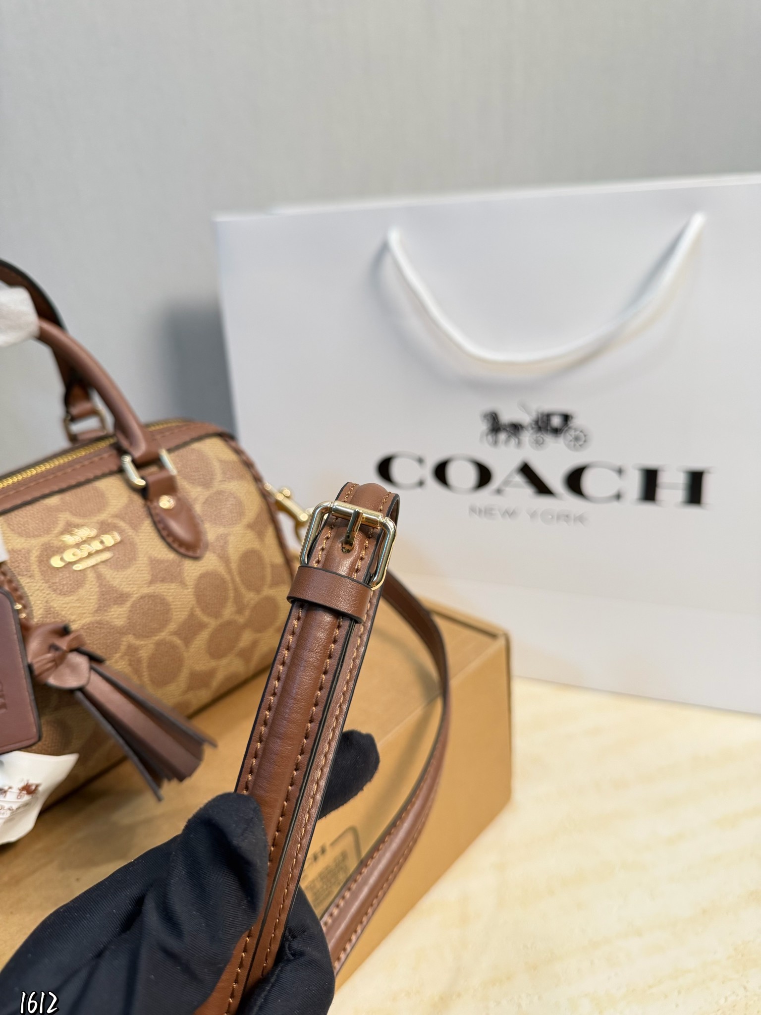 Cheap Coach Cross Bags in 227518, $90 USD- [IB227518] - Replica Coach Cross Bags