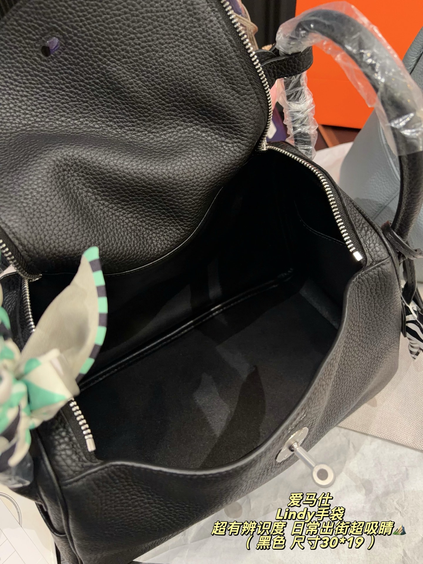 Cheap Hermes  AAA Quality Handbags in 227532, $150 USD- [IB227532] - Replica Hermes  AAA Quality Handbags