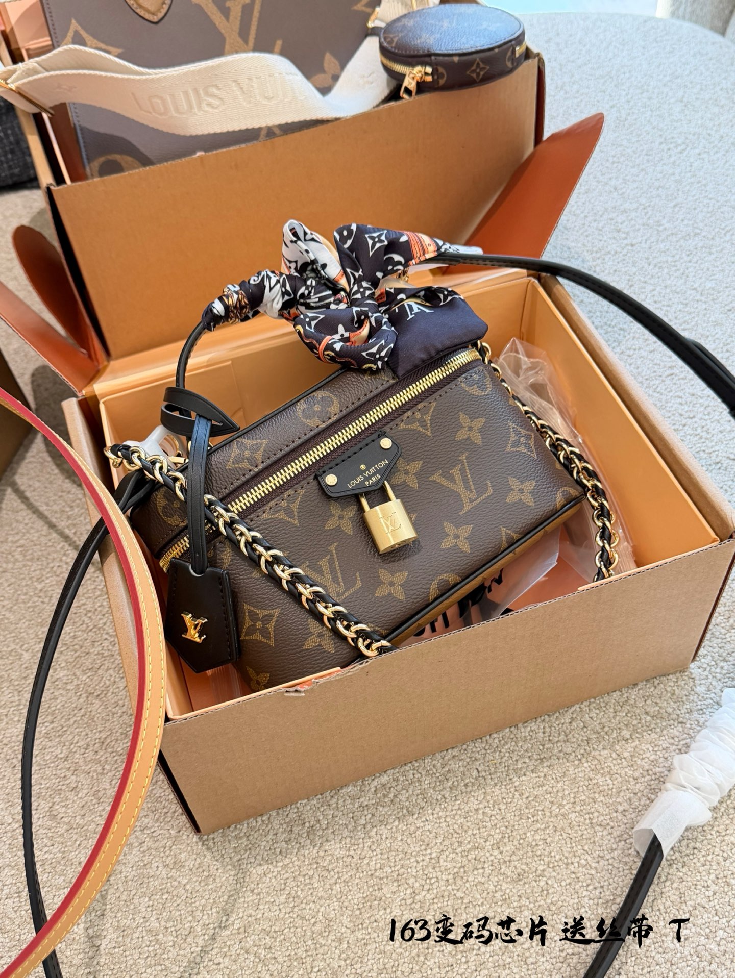 Cheap Louis Vuitton AAA quality Vanity Pouch in 227556, $80 USD- [IB227556] - Replica Louis Vuitton AAA quality Vanity Pouch