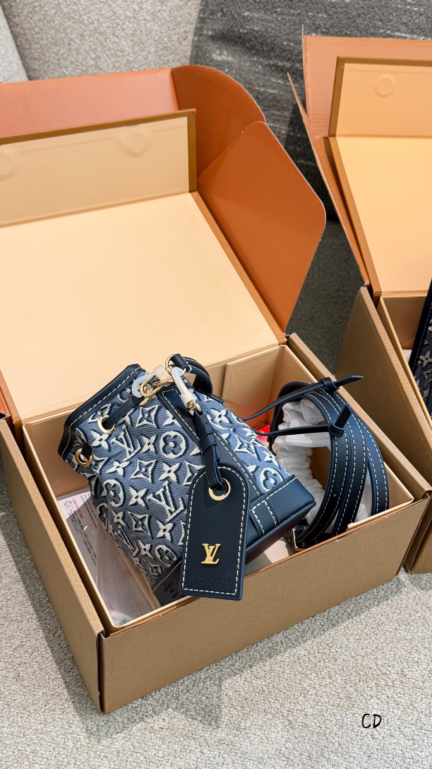 Cheap Louis Vuitton AAA Quality Handbags in 227569, $100 USD- [IB227569] - Replica Louis Vuitton AAA Quality Handbags