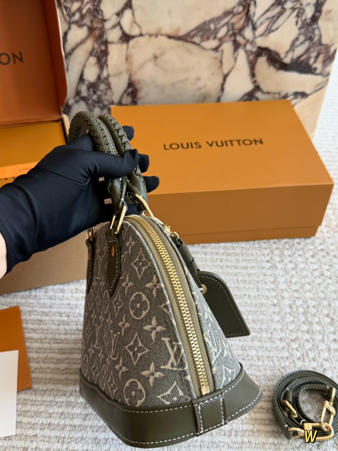 Cheap Louis Vuitton AAA Quality Handbags in 227603, $85 USD- [IB227603] - Replica Louis Vuitton AAA Quality Handbags