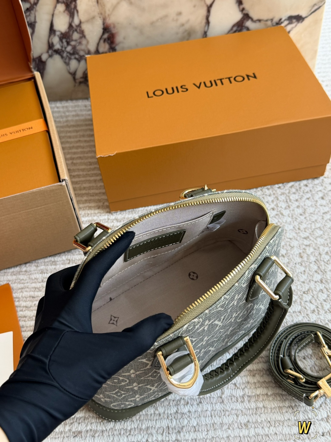 Cheap Louis Vuitton AAA Quality Handbags in 227603, $85 USD- [IB227603] - Replica Louis Vuitton AAA Quality Handbags