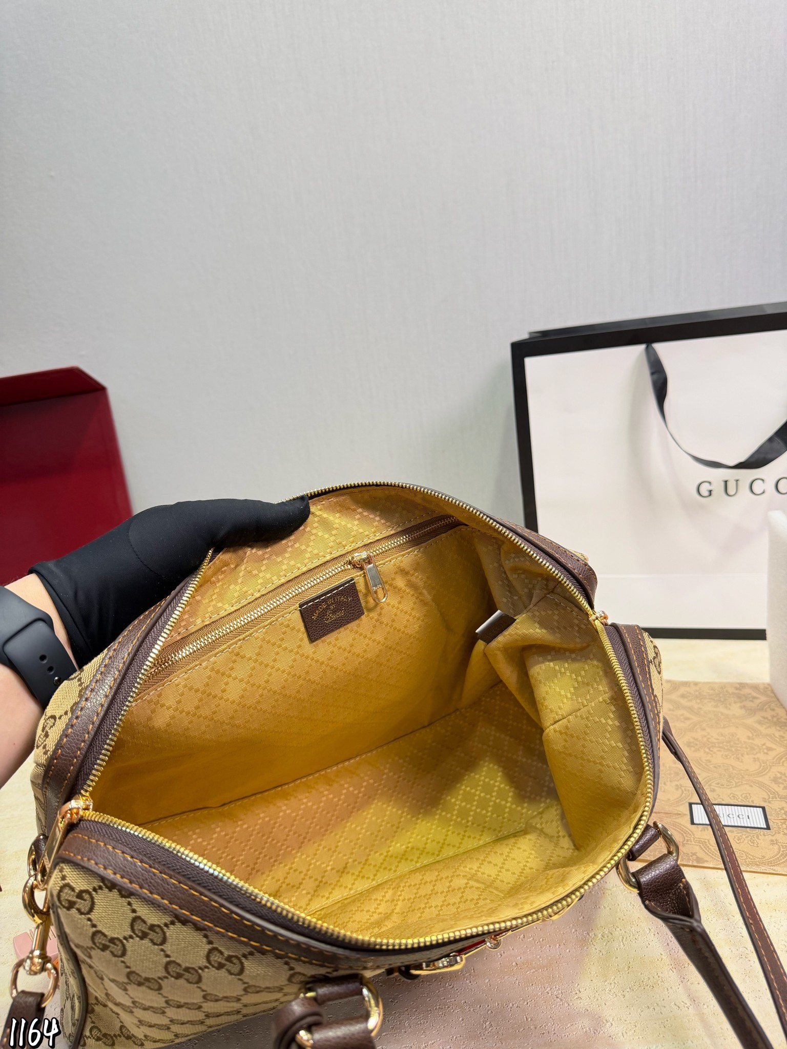 Cheap Gucci AAA Quality Handbags in 227627, $90 USD- [IB227627] - Replica Gucci AAA Quality Handbags