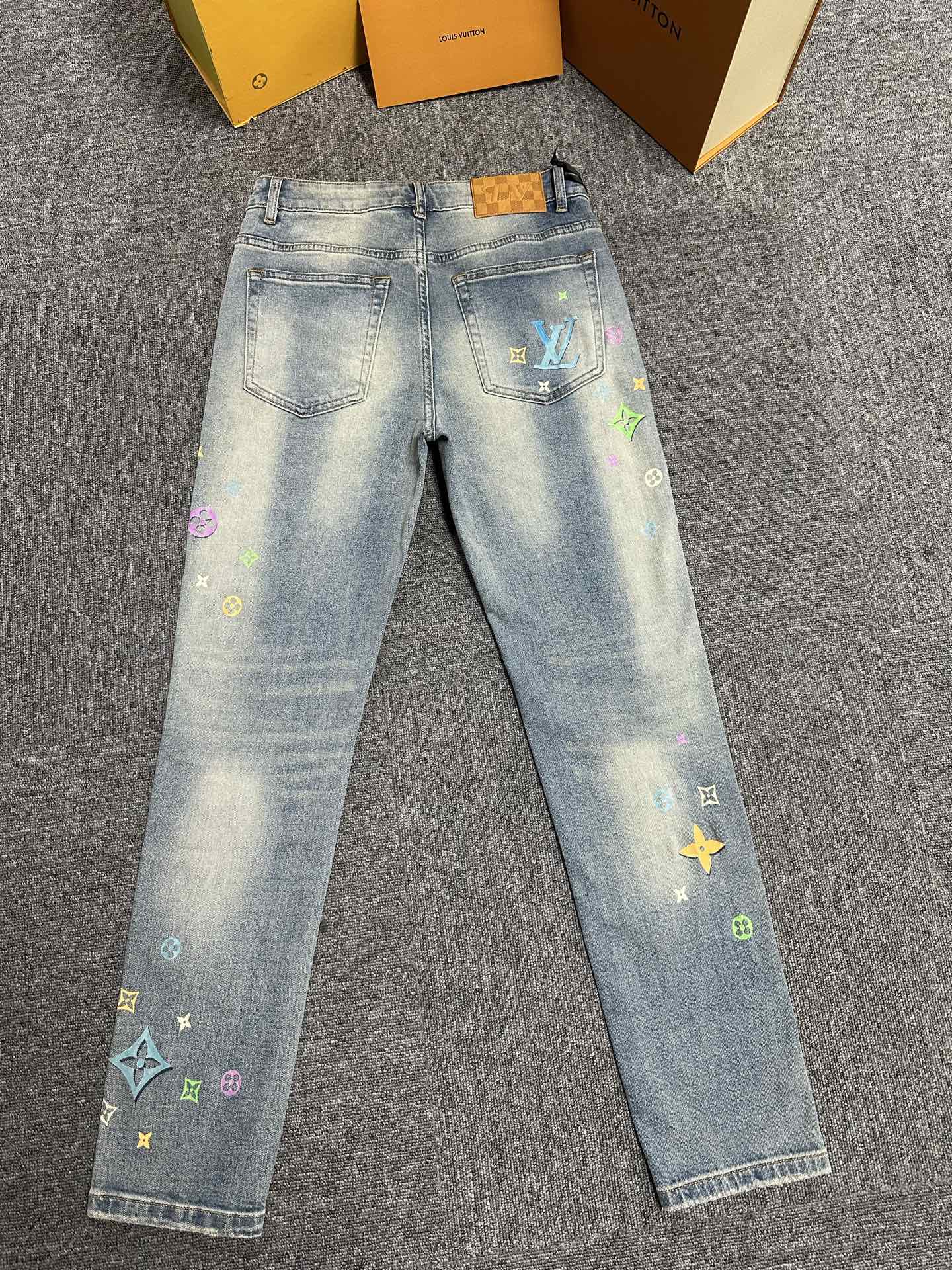 Cheap Louis Vuitton Jeans for Men in 227634, $155 USD- [IB227634] - Replica Louis Vuitton Jeans for Men
