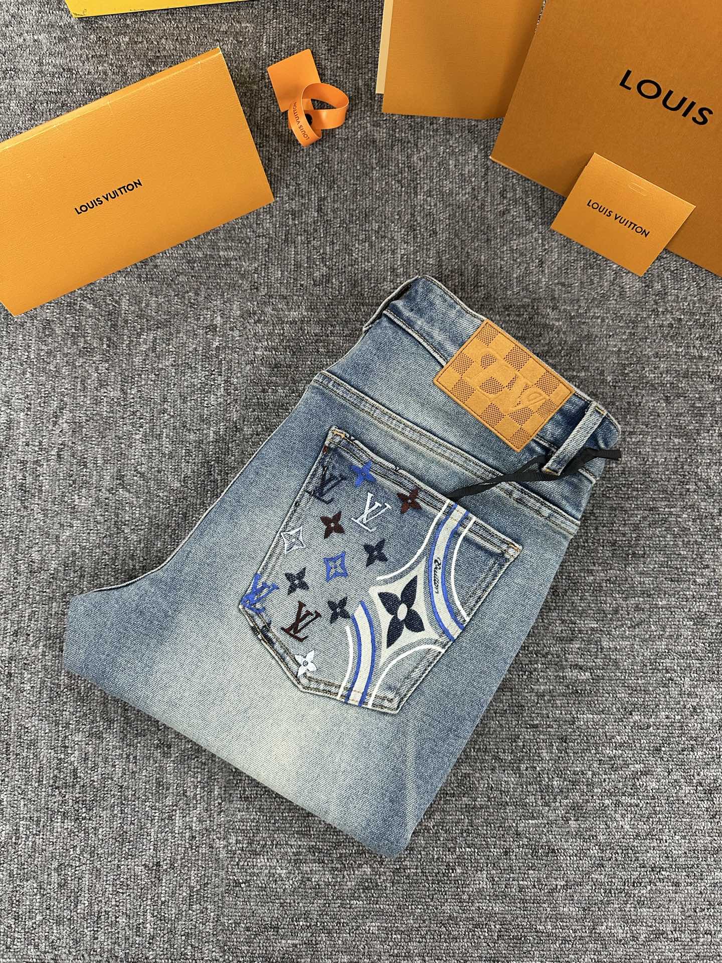 Cheap Louis Vuitton Jeans for Men in 227671, $140 USD- [IB227671] - Replica Louis Vuitton Jeans for Men