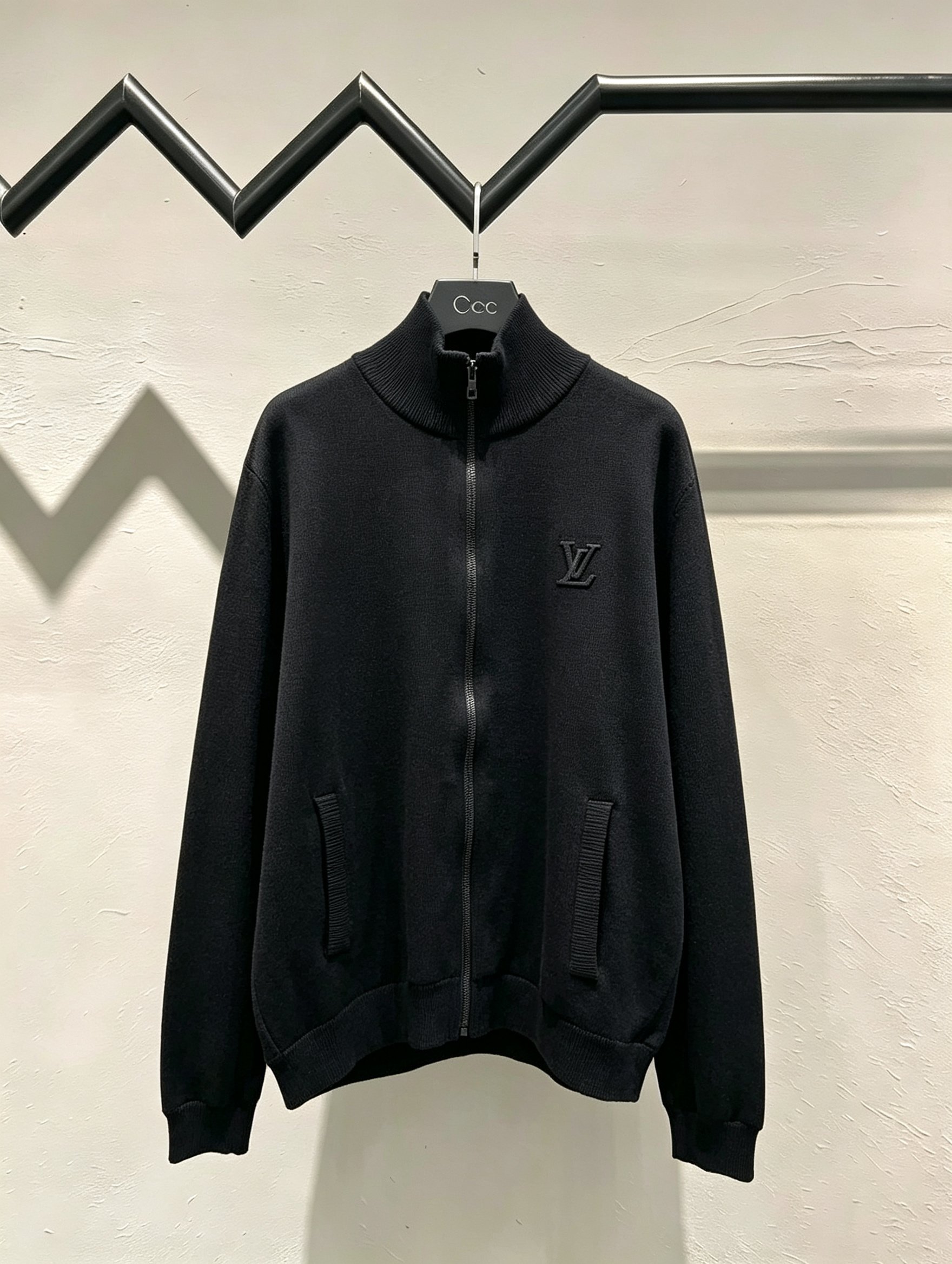 Cheap Louis Vuitton  Sweaters for Men in 227879, $90 USD- [IB227879] - Replica Louis Vuitton  Sweaters for Men