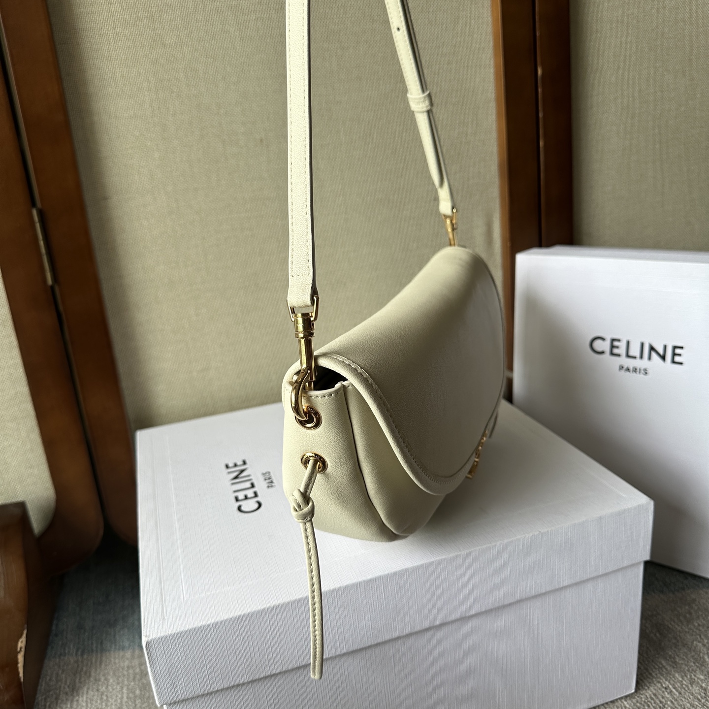 Cheap CELINE AAA Quality Handbags in 227952, $150 USD- [IB227952] - Replica CELINE AAA Quality Handbags