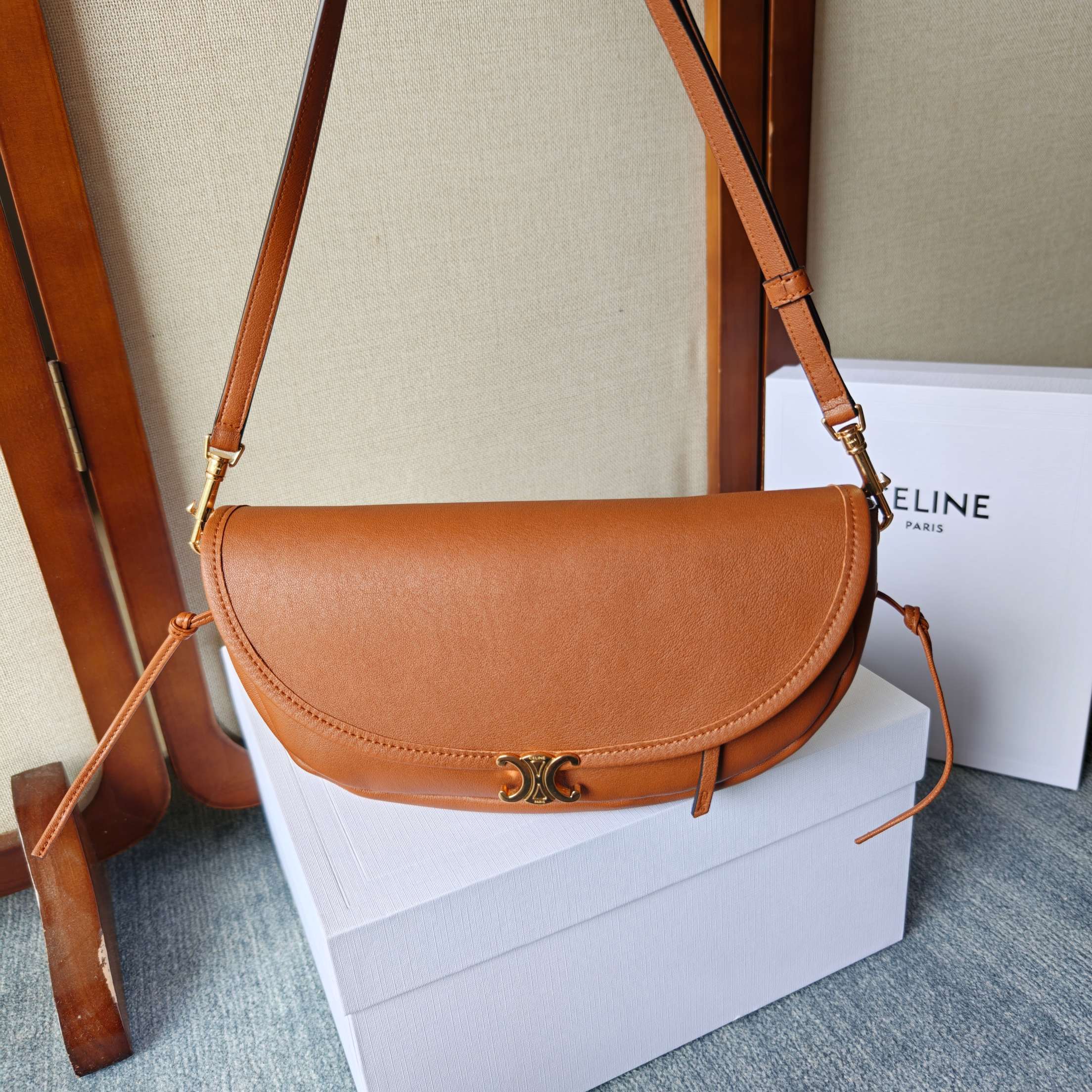 Cheap CELINE AAA Quality Handbags in 227954, $150 USD- [IB227954] - Replica CELINE AAA Quality Handbags