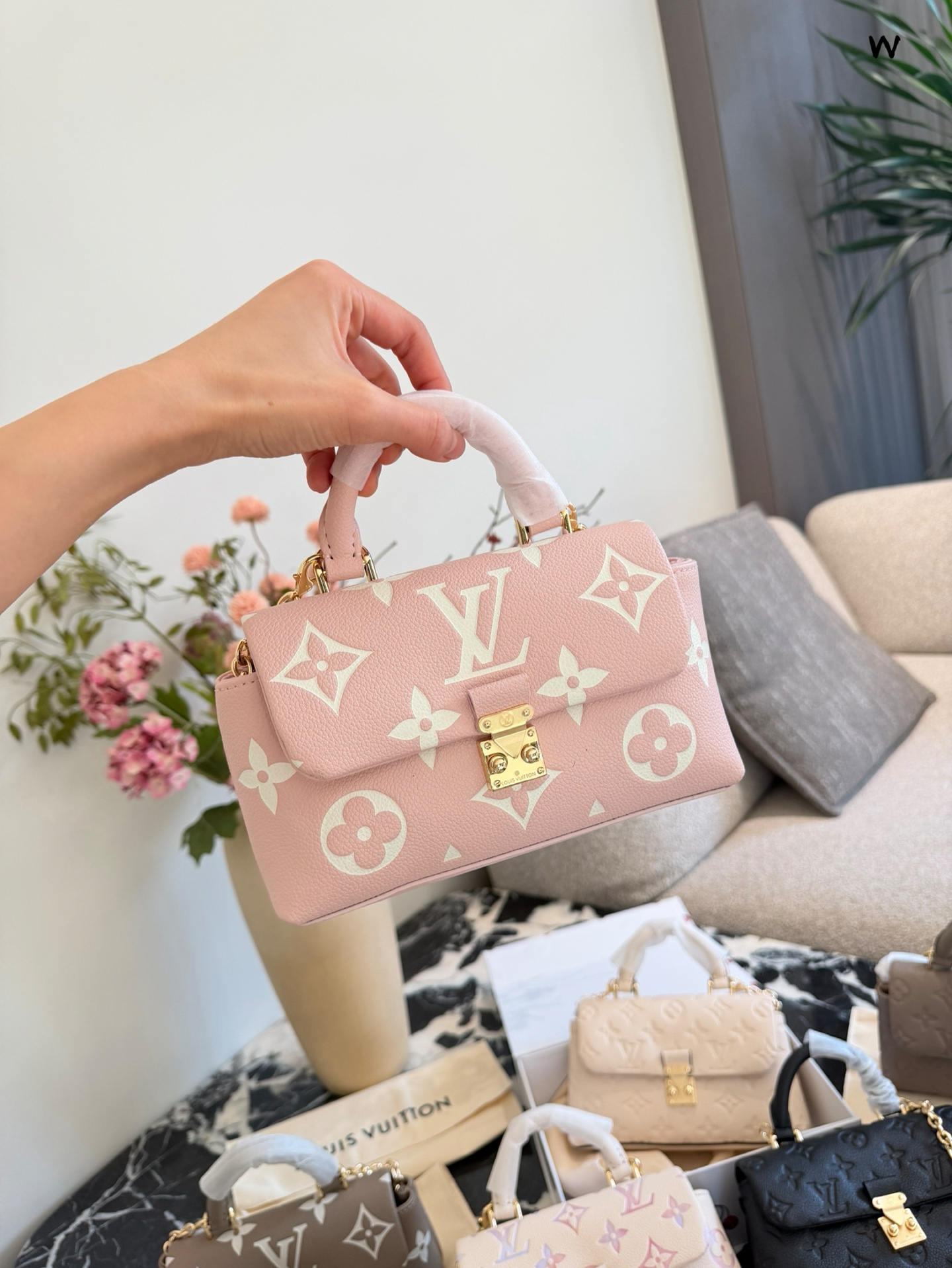 Cheap Louis Vuitton AAA Quality Handbags in 227978, $55 USD- [IB227978] - Replica Louis Vuitton AAA Quality Handbags