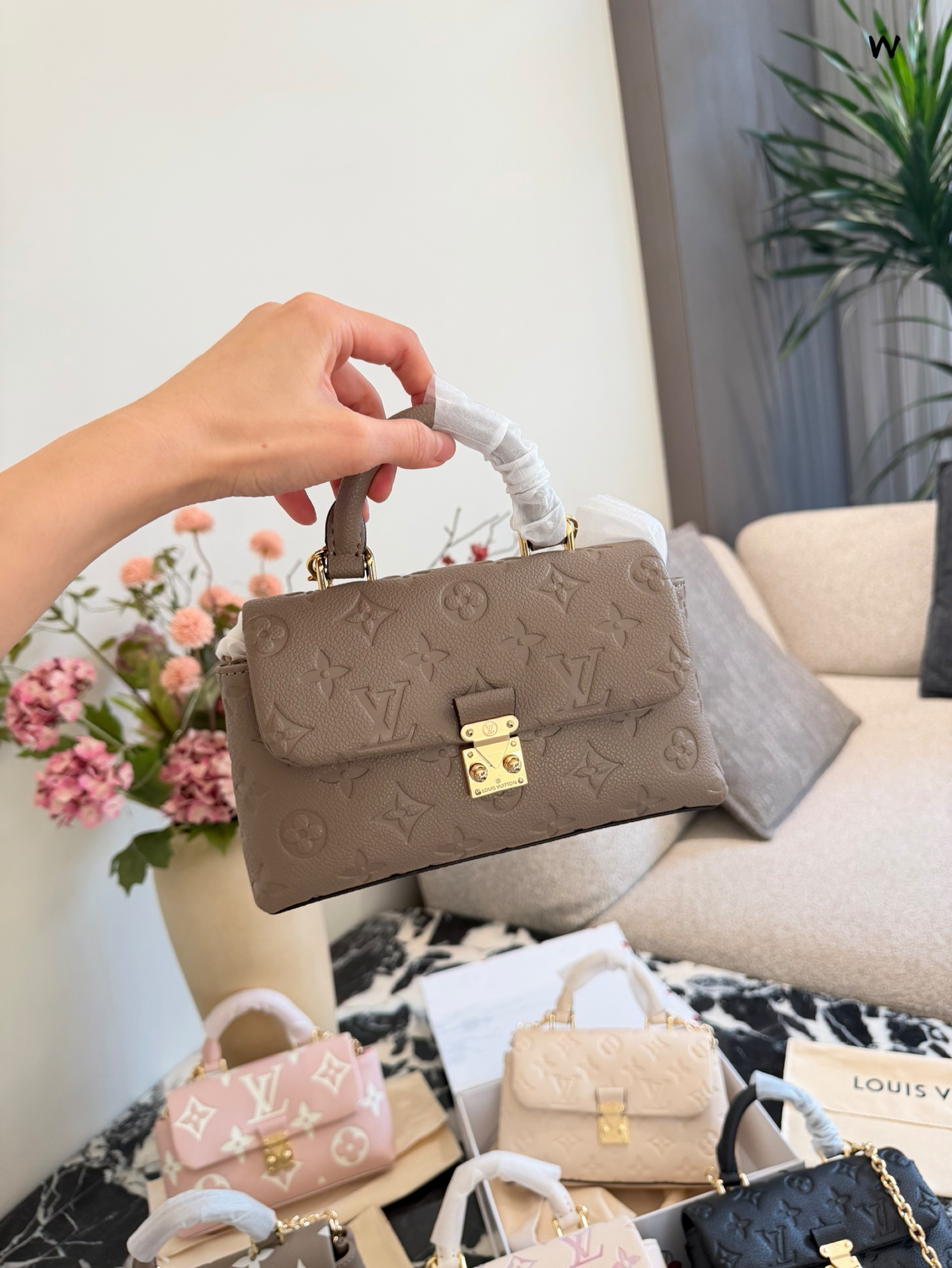 Cheap Louis Vuitton AAA Quality Handbags in 227980, $55 USD- [IB227980] - Replica Louis Vuitton AAA Quality Handbags