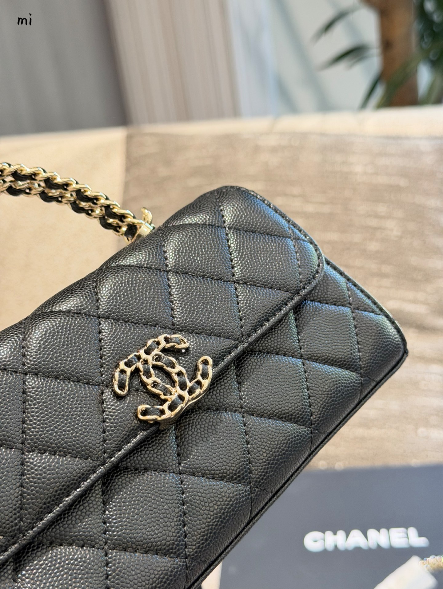 Cheap Chanel AAA quality Handbags in 227992, $60 USD- [IB227992] - Replica Chanel AAA quality Handbags