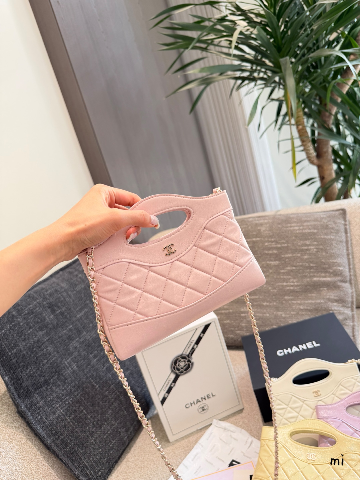 Cheap Chanel AAA quality Handbags in 227996, $50 USD- [IB227996] - Replica Chanel AAA quality Handbags