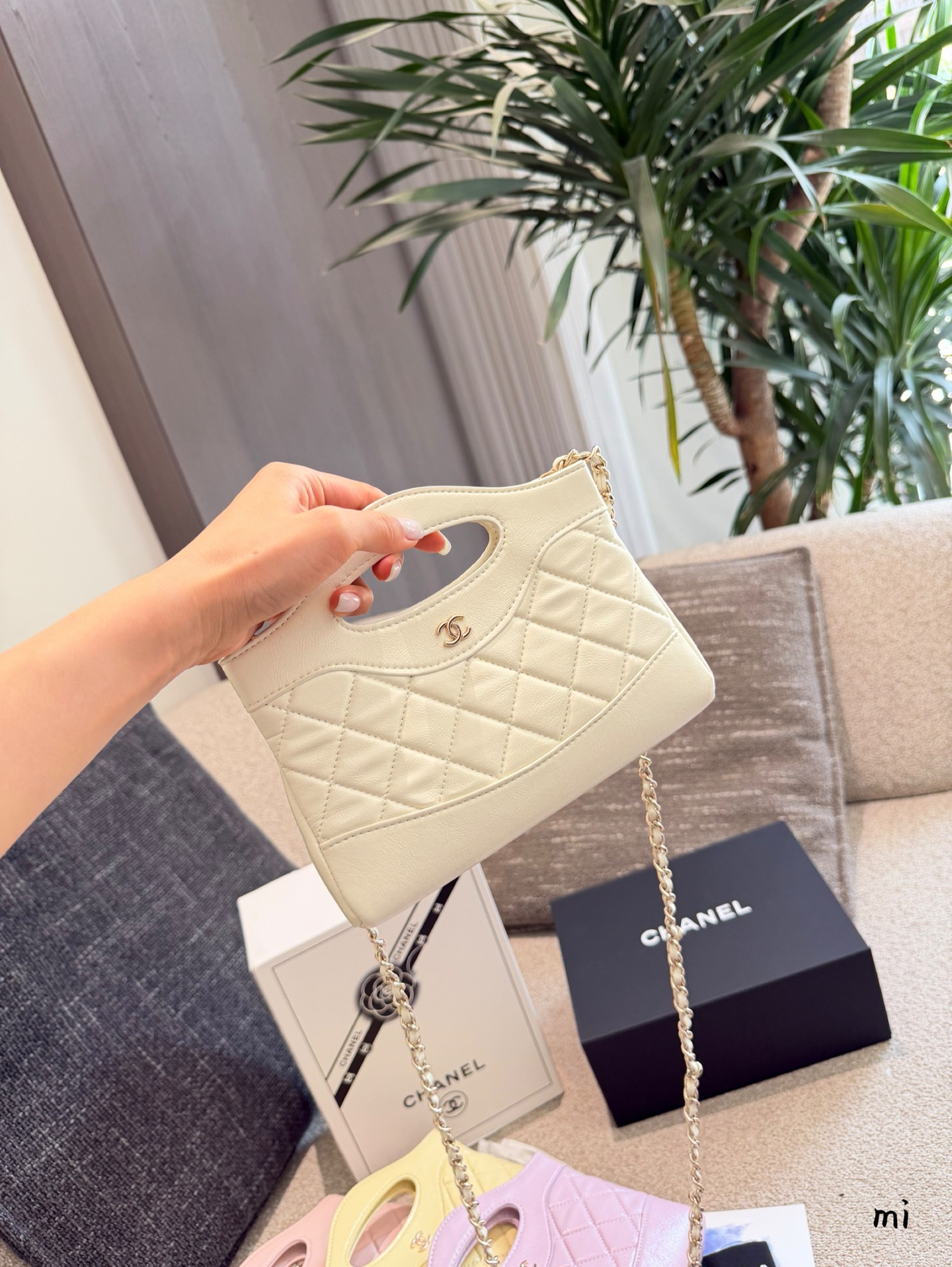 Cheap Chanel AAA quality Handbags in 227999, $50 USD- [IB227999] - Replica Chanel AAA quality Handbags