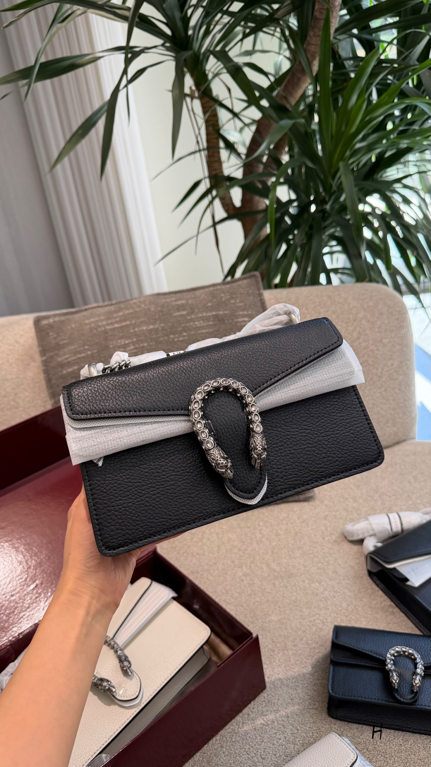 Cheap Gucci AAA Quality Handbags in 228019, $75 USD- [IB228019] - Replica Gucci AAA Quality Handbags