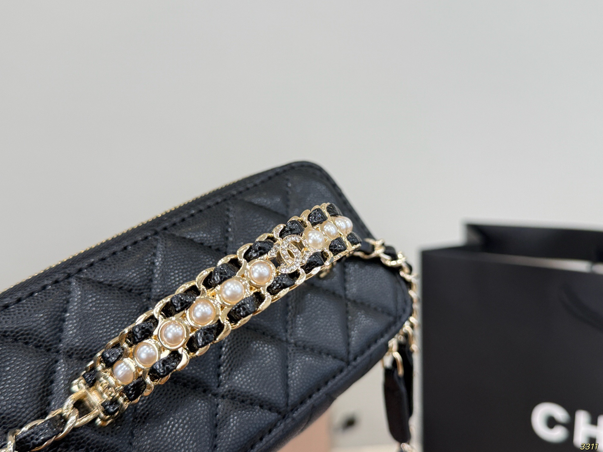 Cheap Chanel AAA quality Handbags in 228026, $70 USD- [IB228026] - Replica Chanel AAA quality Handbags
