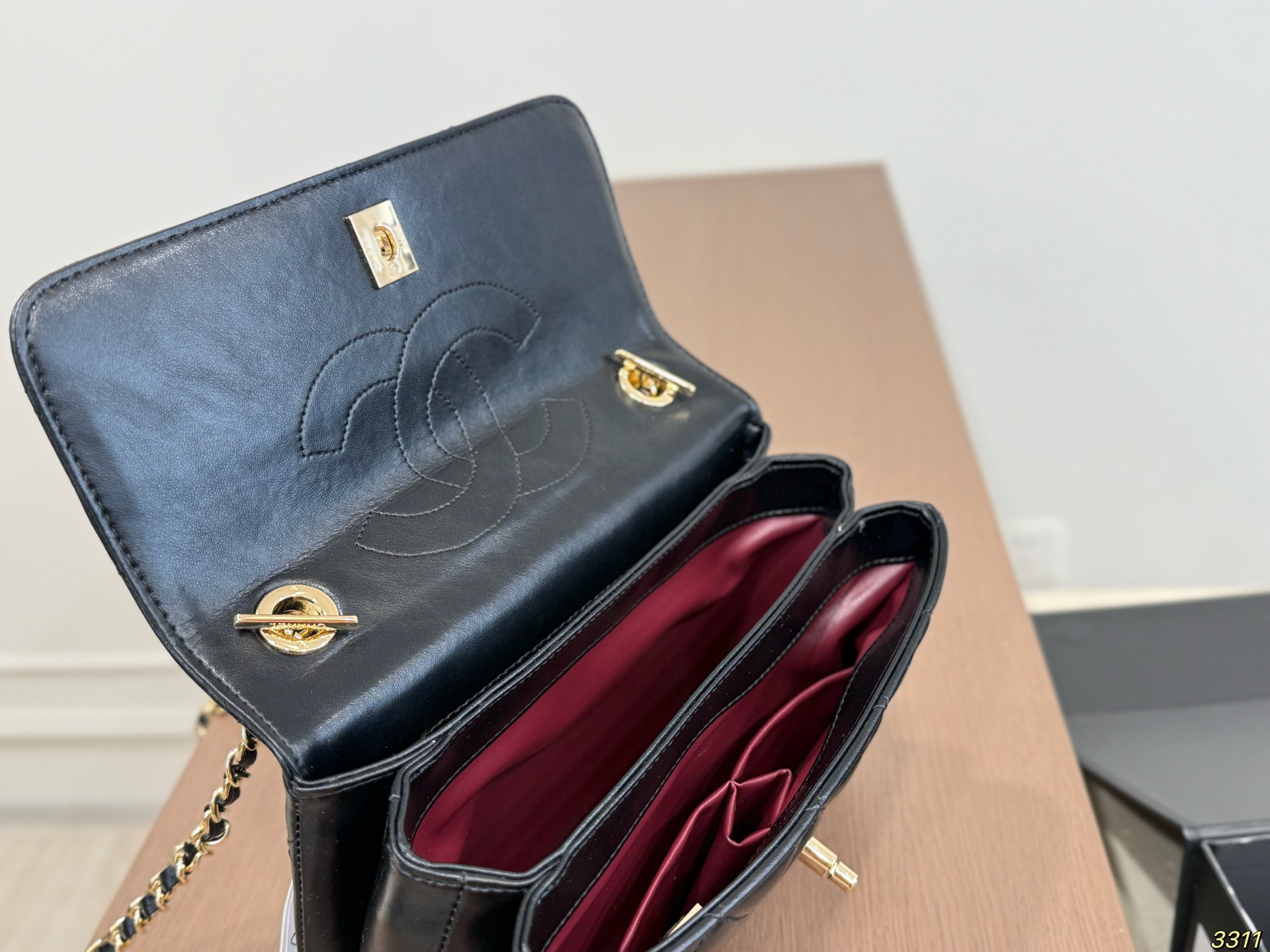 Cheap Chanel AAA quality Handbags in 228028, $70 USD- [IB228028] - Replica Chanel AAA quality Handbags
