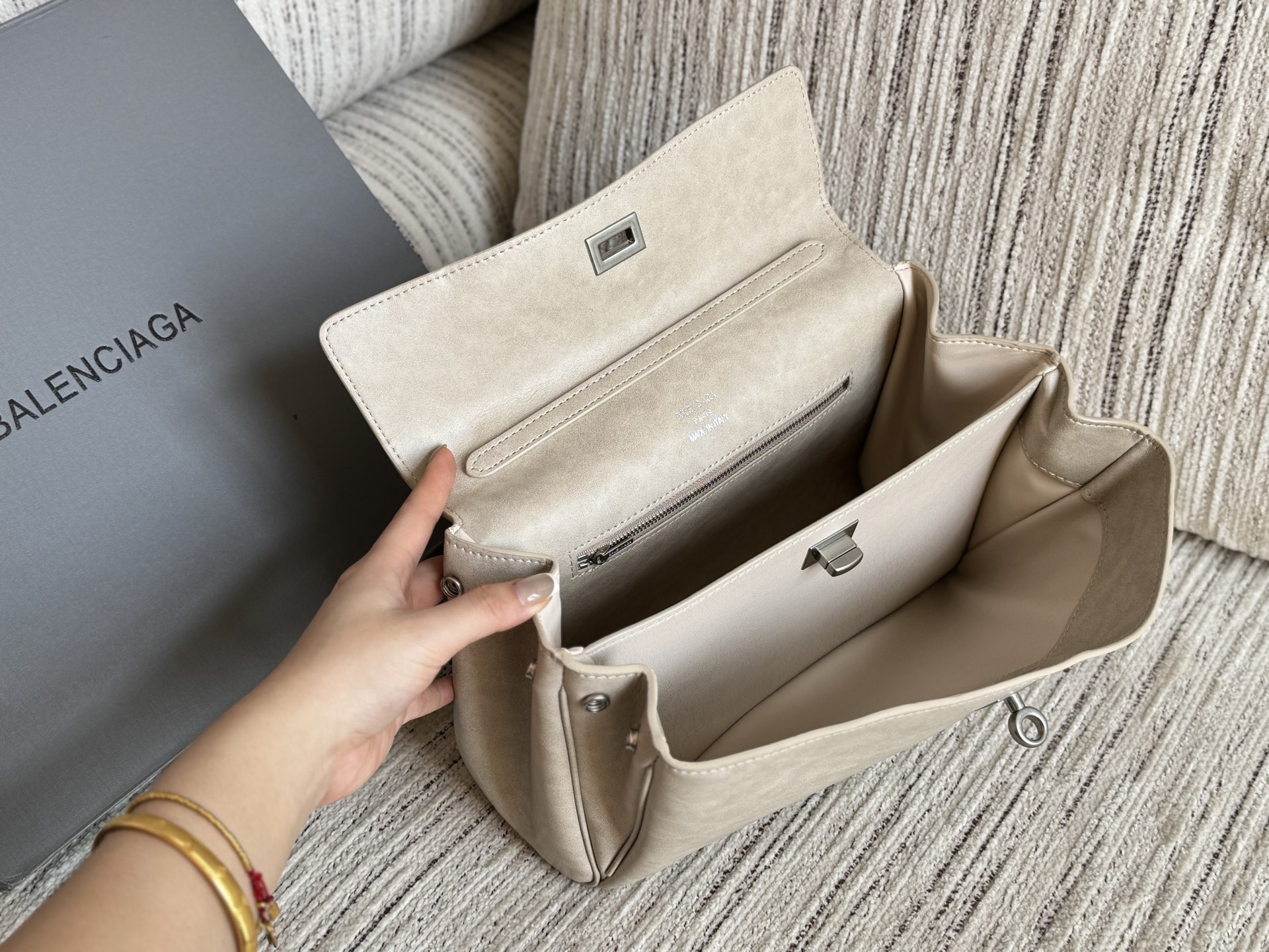 Cheap Balenciaga high quality Handbags in 228064, $95 USD- [IB228064] - Replica Balenciaga high quality Handbags