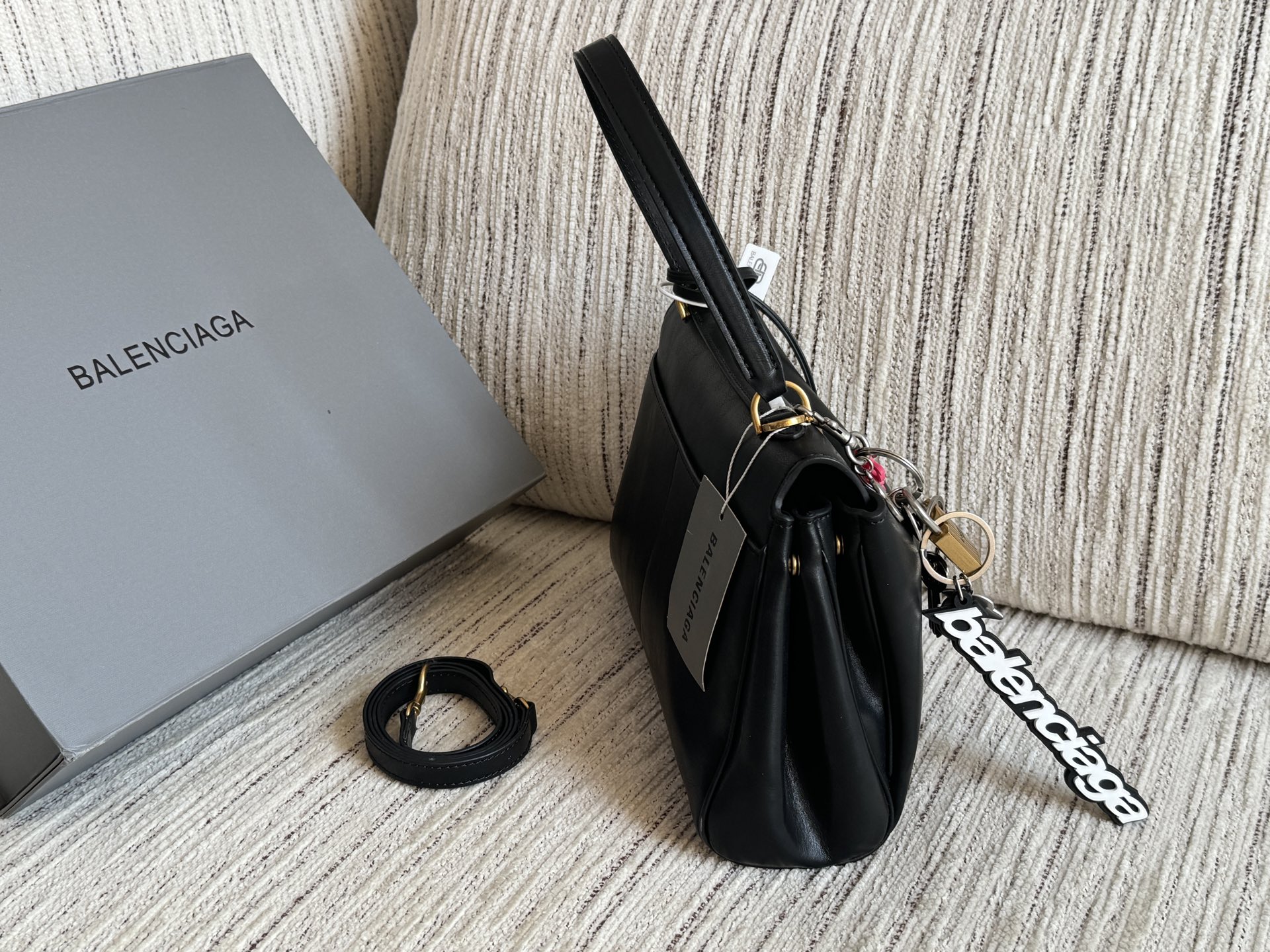 Cheap Balenciaga high quality Handbags in 228067, $95 USD- [IB228067] - Replica Balenciaga high quality Handbags