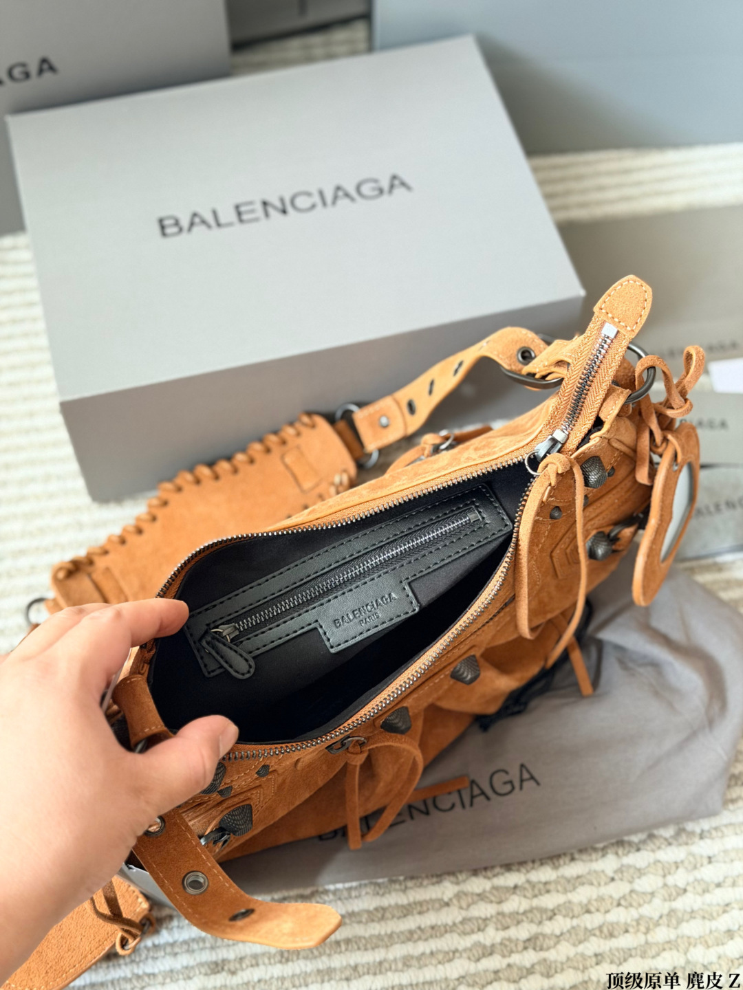 Cheap Balenciaga high quality Handbags in 228070, $105 USD- [IB228070] - Replica Balenciaga high quality Handbags