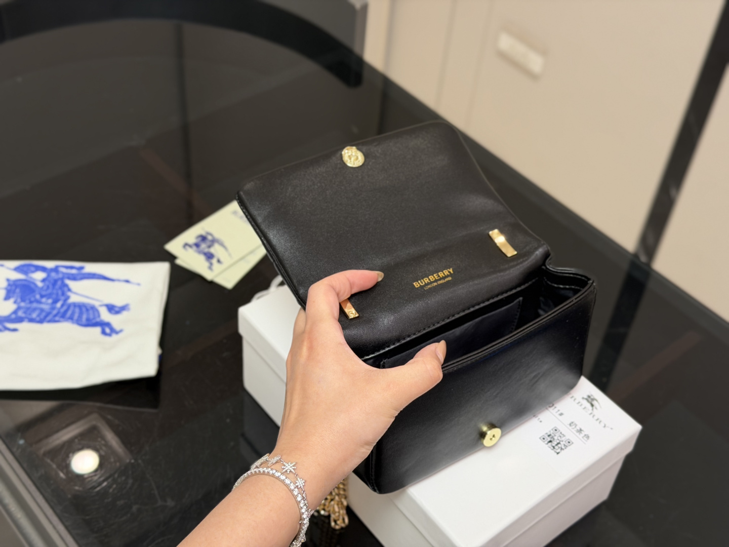 Cheap Burberry Handbags in 228121, $55 USD- [IB228121] - Replica Burberry Handbags