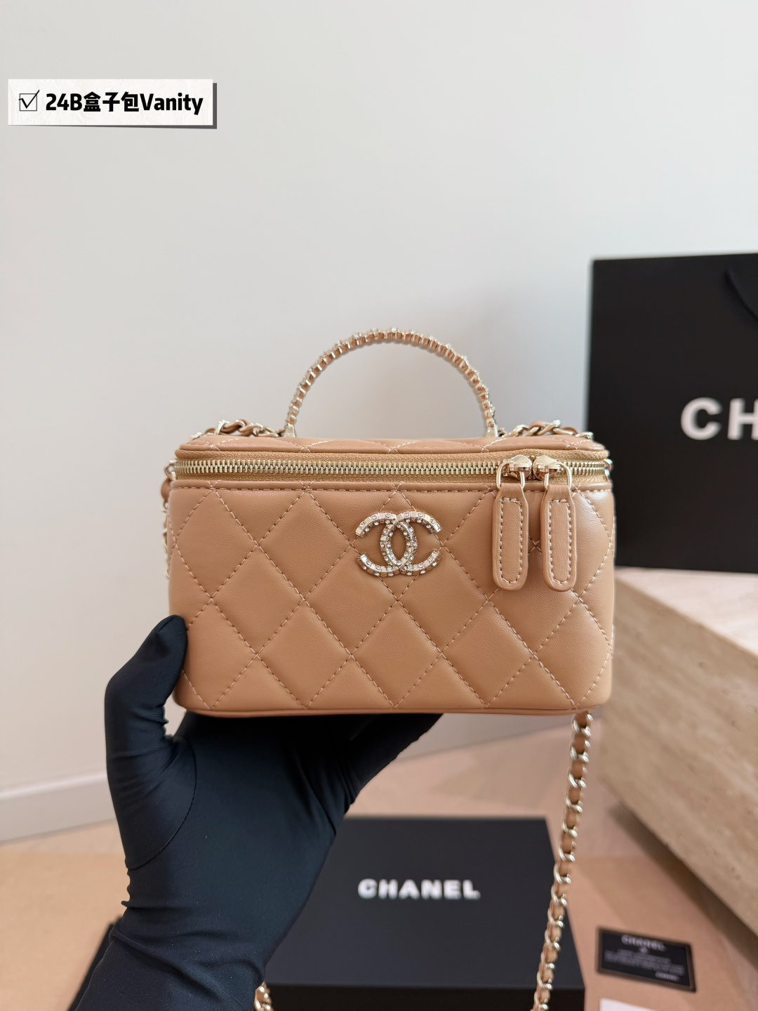 Cheap Chanel AAA quality Handbags in 228162, $60 USD- [IB228162] - Replica Chanel AAA quality Handbags