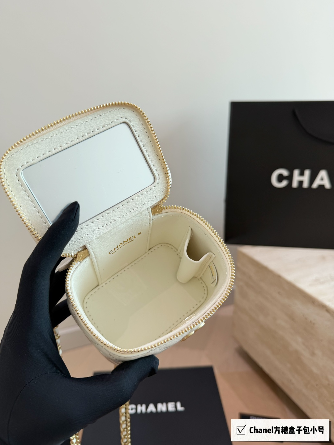 Cheap Chanel AAA quality Handbags in 228163, $60 USD- [IB228163] - Replica Chanel AAA quality Handbags