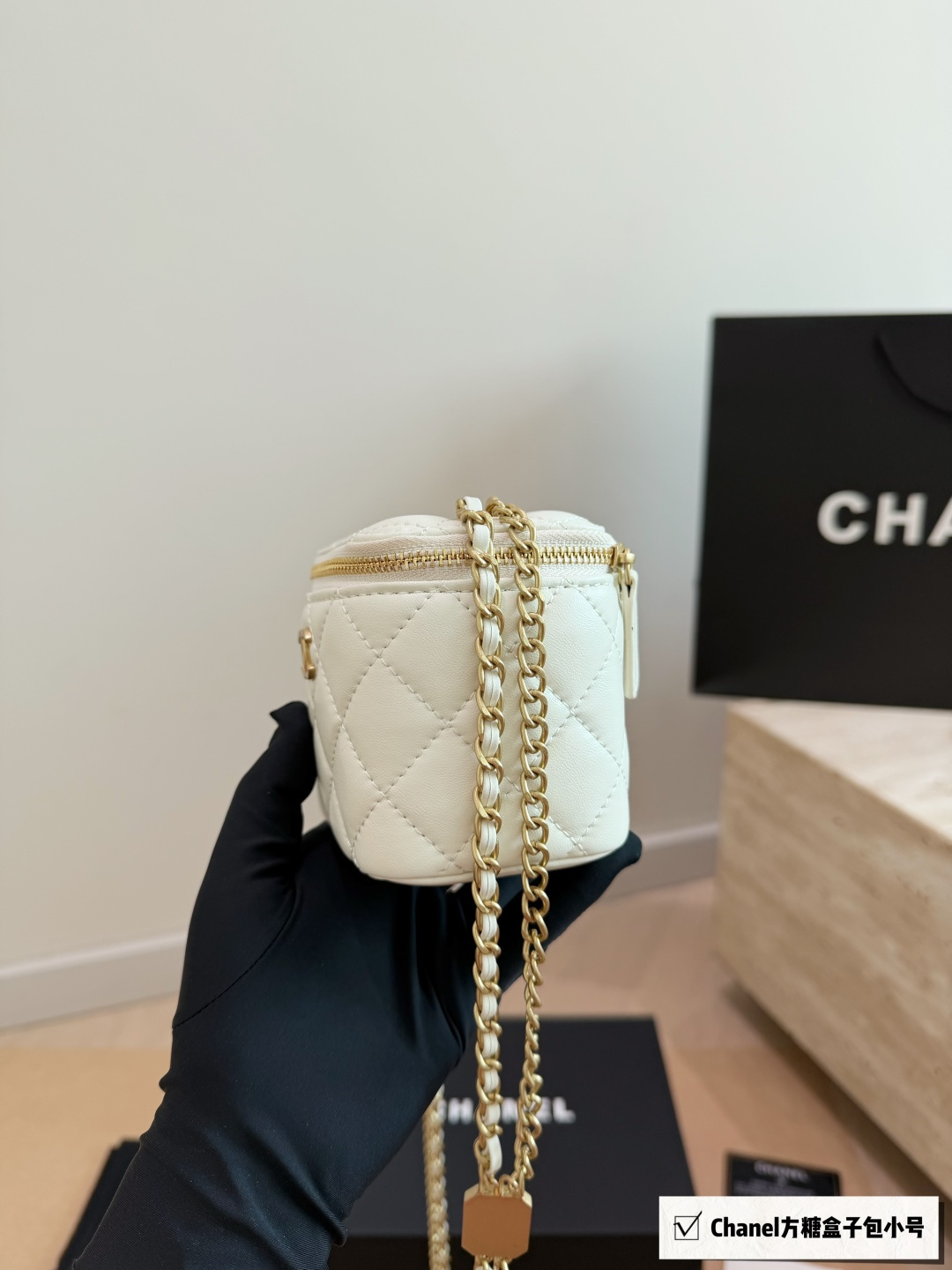 Cheap Chanel AAA quality Handbags in 228163, $60 USD- [IB228163] - Replica Chanel AAA quality Handbags