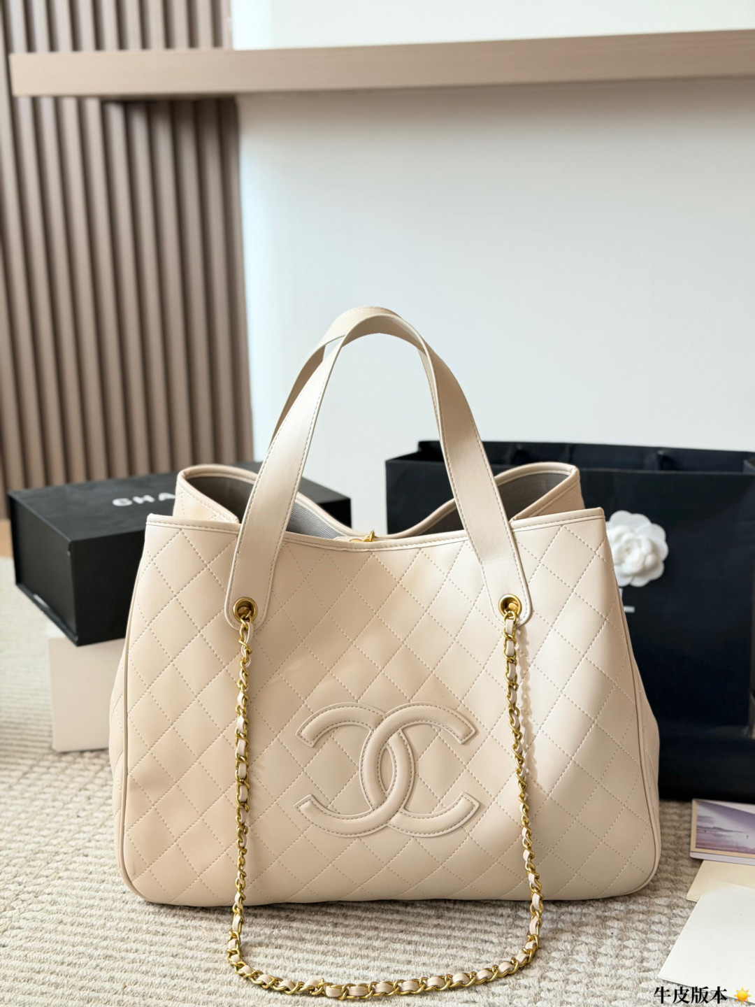 Cheap Chanel AAA quality Handbags in 228178, $65 USD- [IB228178] - Replica Chanel AAA quality Handbags