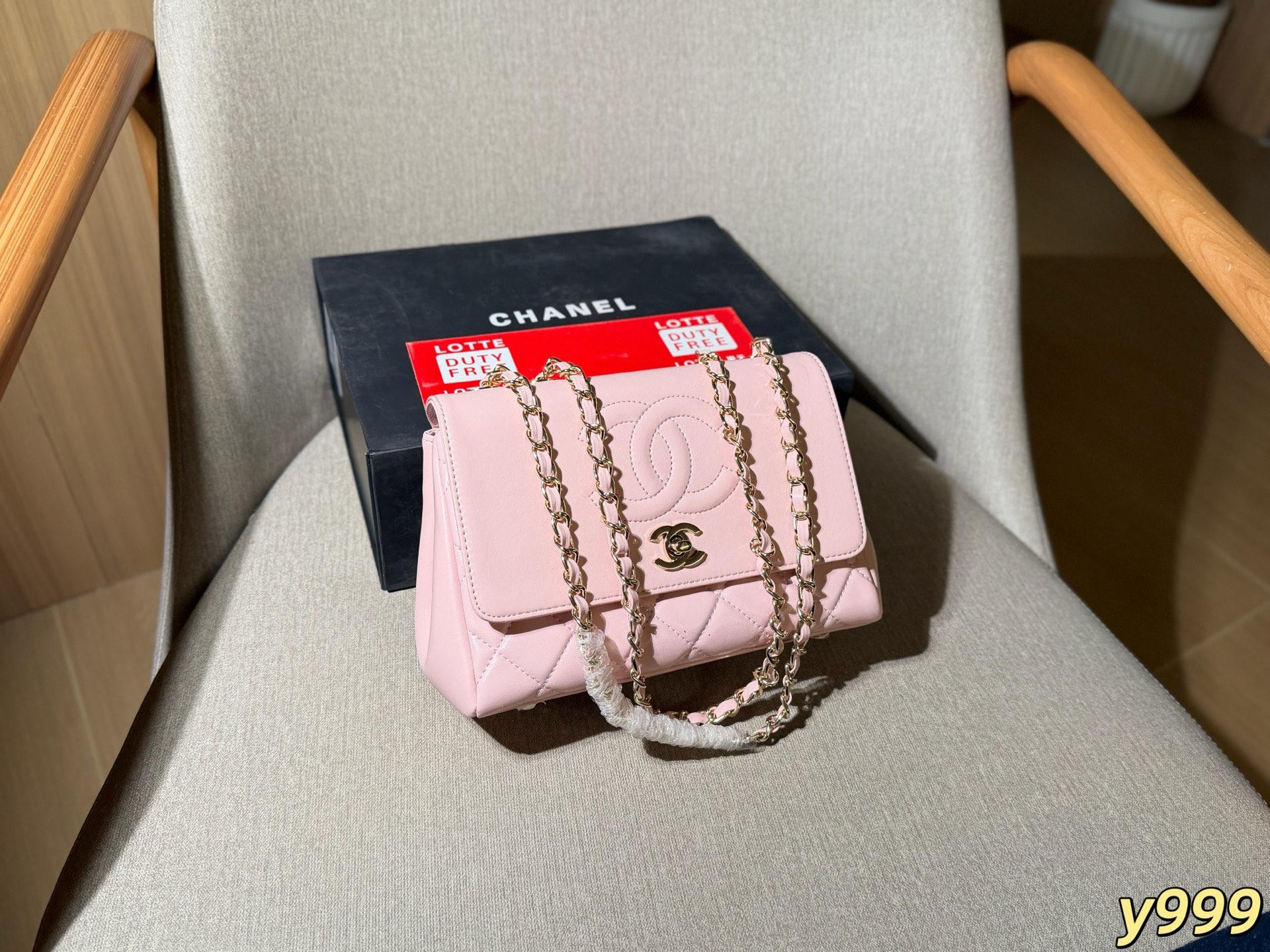 Cheap Chanel AAA quality Handbags in 228198, $70 USD- [IB228198] - Replica Chanel AAA quality Handbags