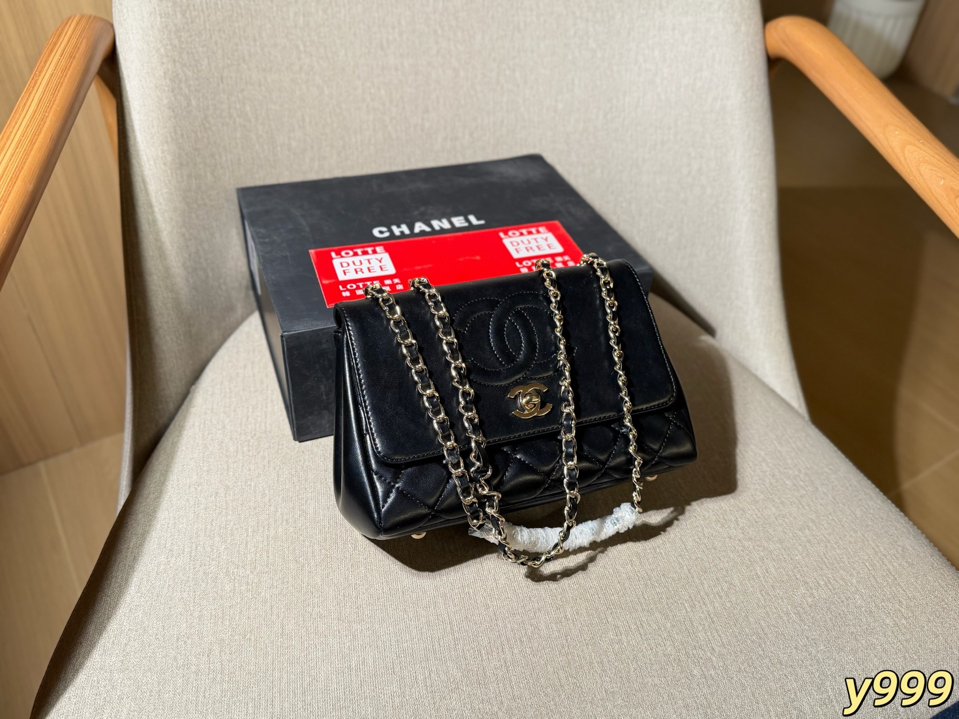 Cheap Chanel AAA quality Handbags in 228199, $70 USD- [IB228199] - Replica Chanel AAA quality Handbags