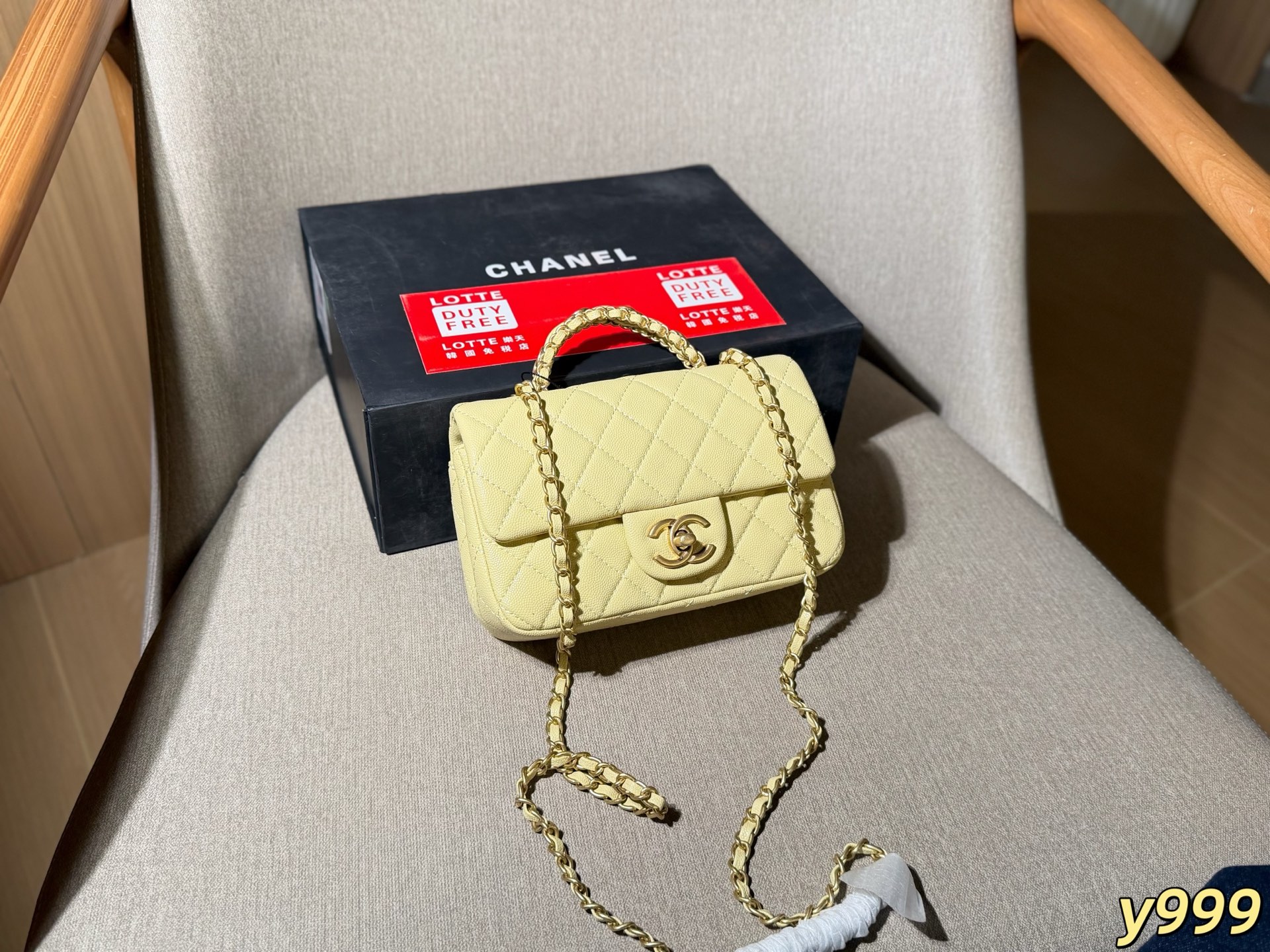 Cheap Chanel AAA quality Handbags in 228203, $60 USD- [IB228203] - Replica Chanel AAA quality Handbags