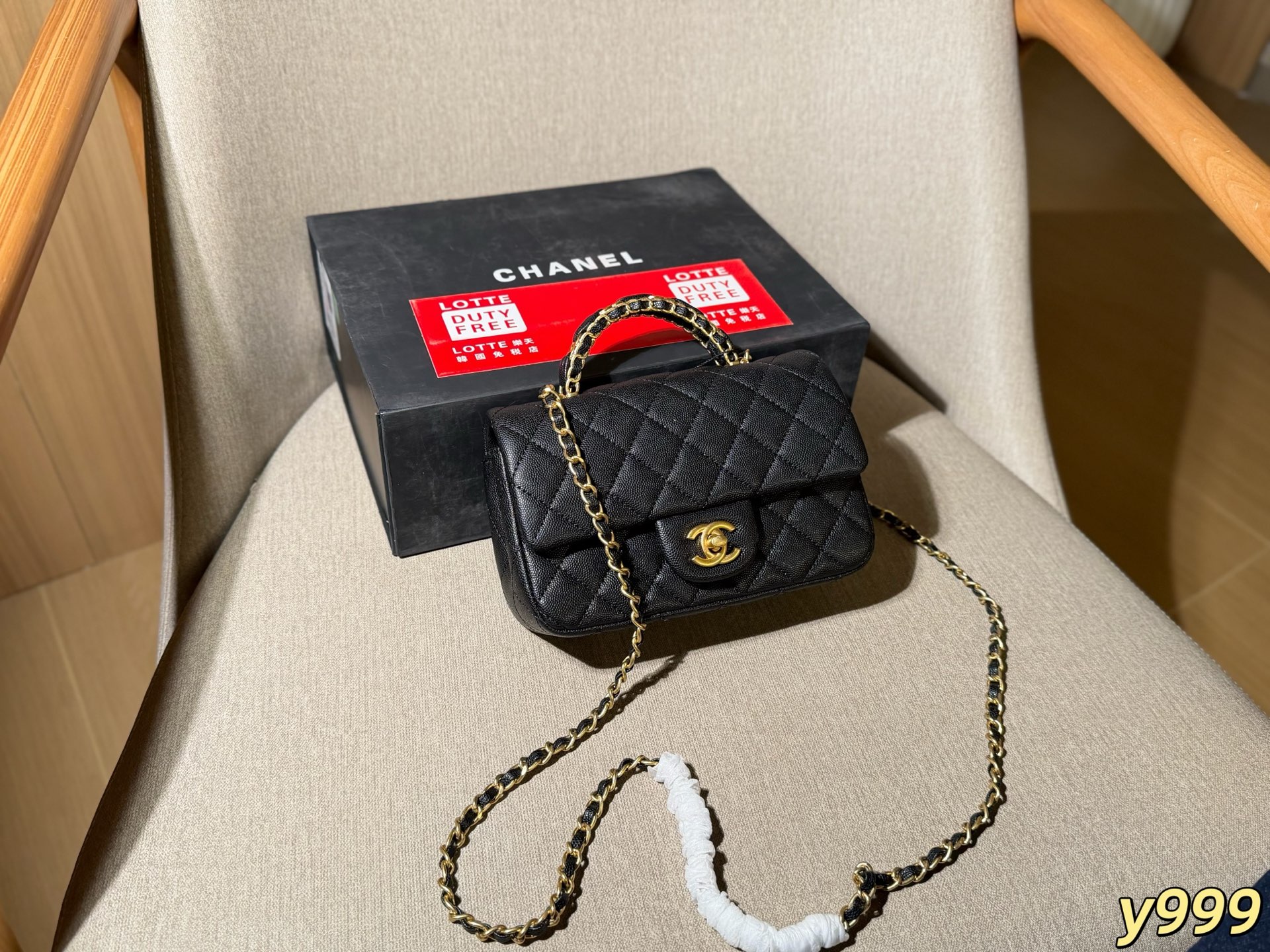 Cheap Chanel AAA quality Handbags in 228205, $60 USD- [IB228205] - Replica Chanel AAA quality Handbags