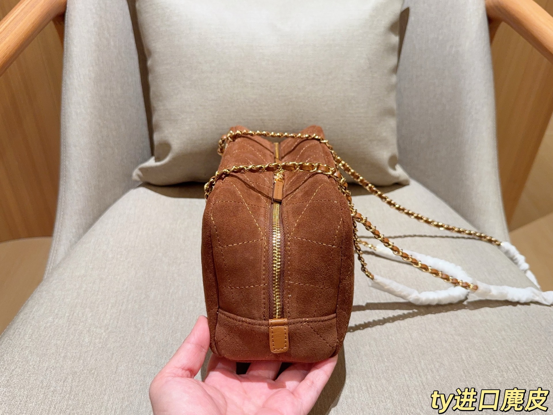 Cheap Chanel AAA quality Handbags in 228206, $90 USD- [IB228206] - Replica Chanel AAA quality Handbags